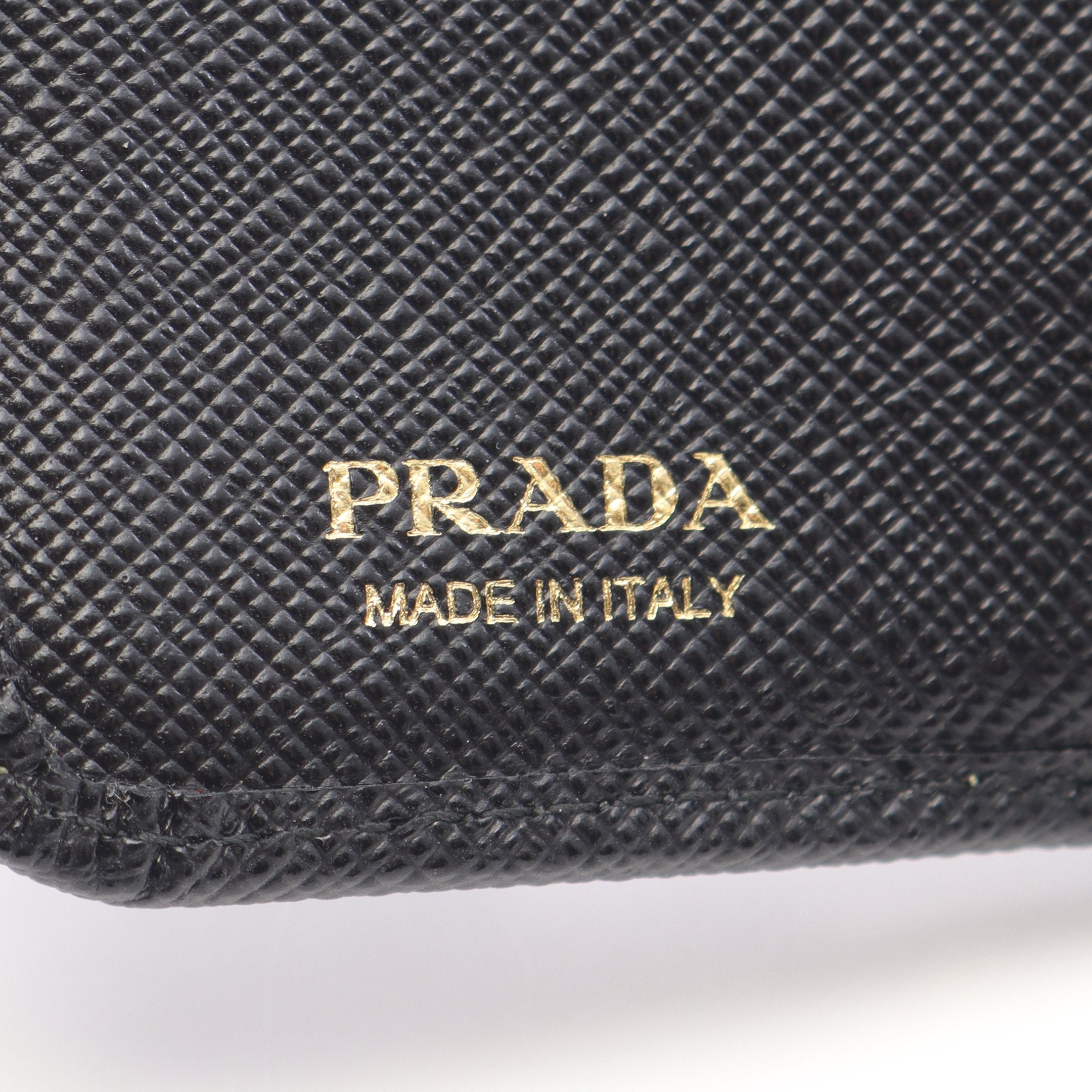 サフィアーノトライアングル 三つ折り財布 サフィアーノレザー