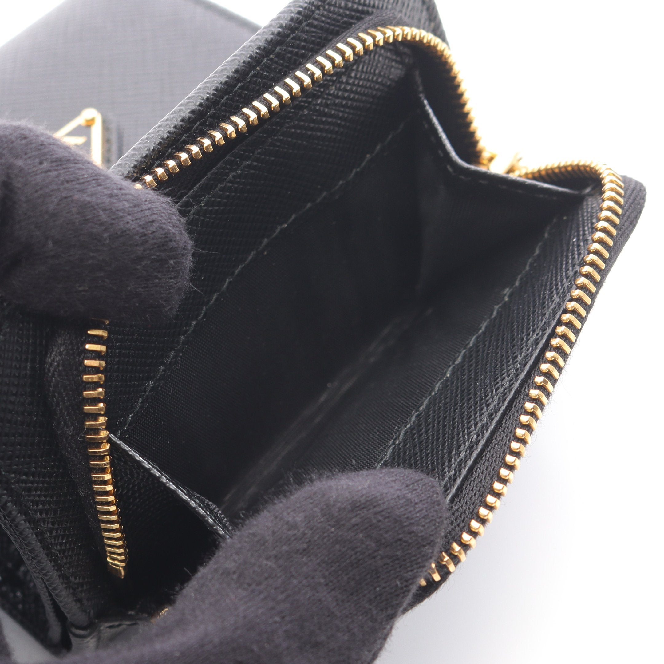 サフィアーノトライアングル 三つ折り財布 サフィアーノレザー