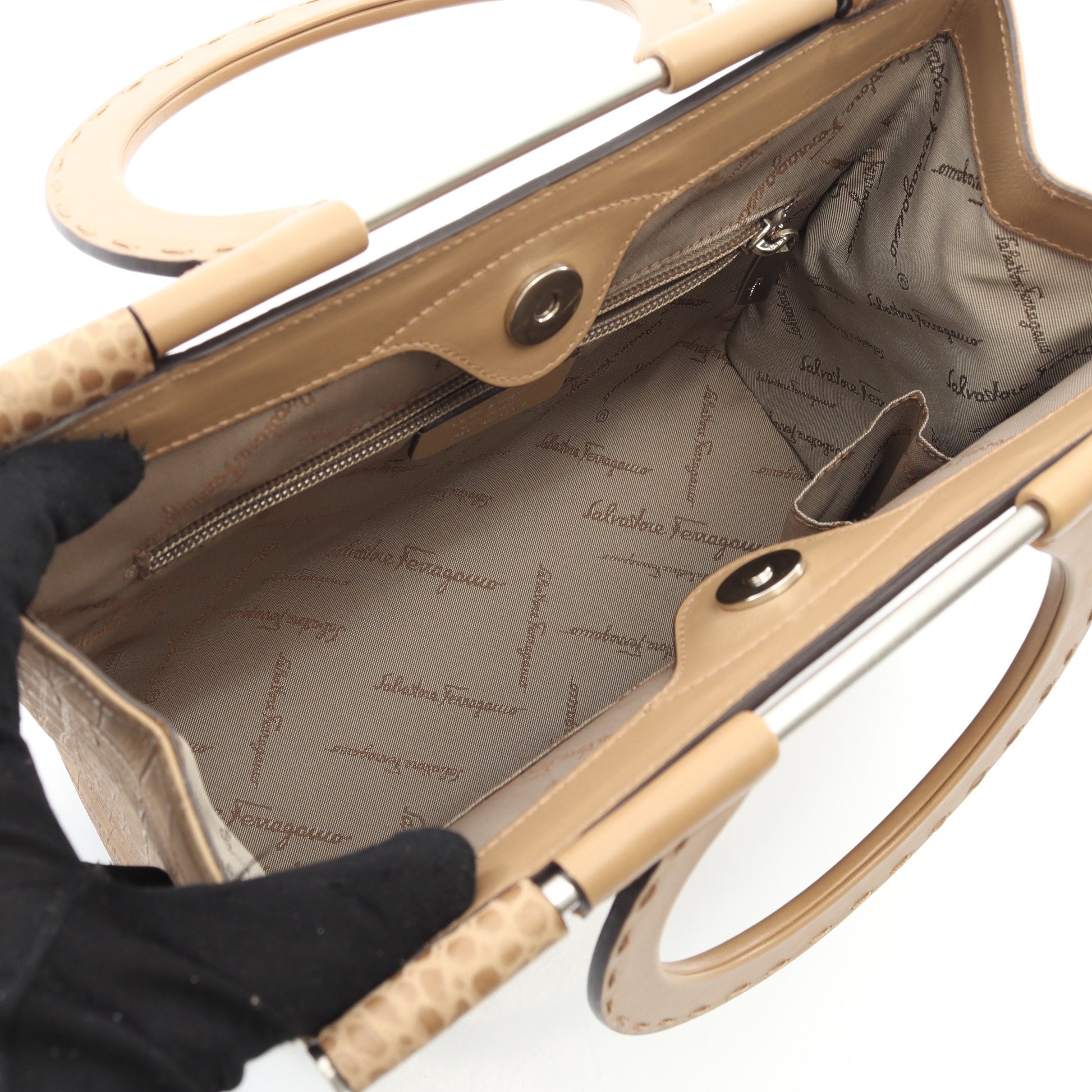 ガンチーニ ハンドバッグ レザー ベージュ クロコ型押し サルヴァトーレフェラガモ バッグ Salvatore Ferragamo