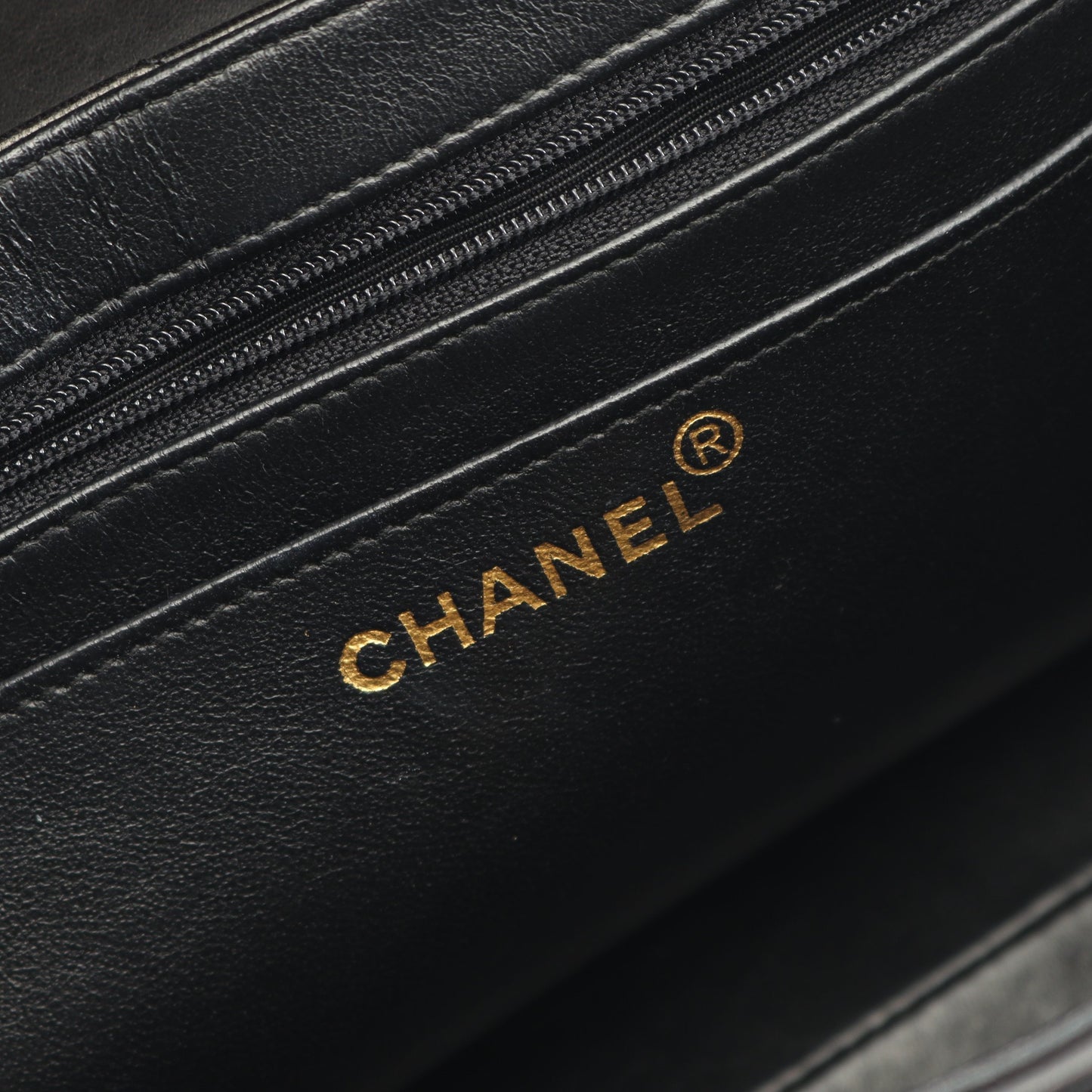 マトラッセ チェーンショルダーバッグ ラムスキン ブラック ゴールド金具 シャネル バッグ CHANEL