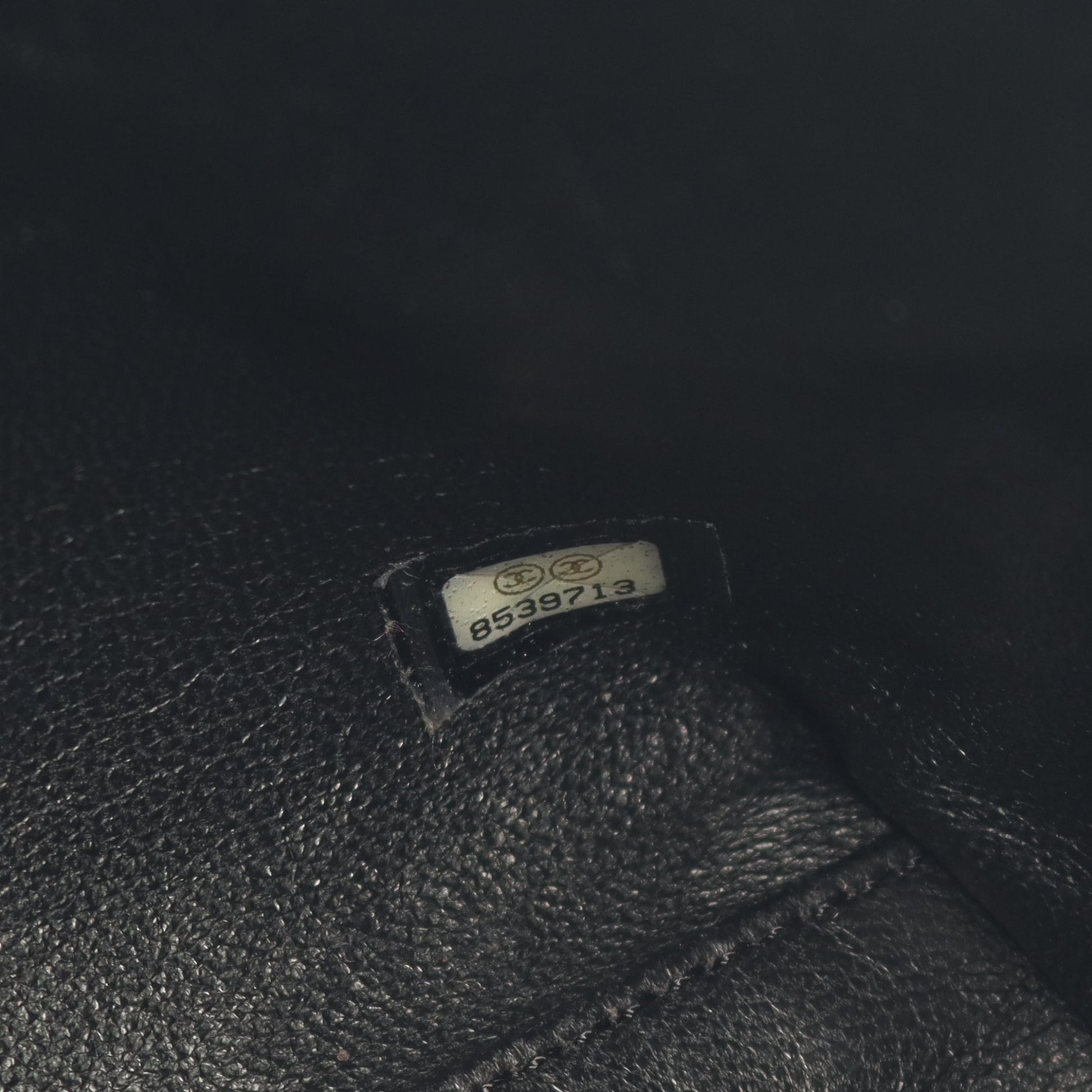 マトラッセ ハンドバッグ キャビアスキン ブラック ゴールド金具 シャネル バッグ CHANEL