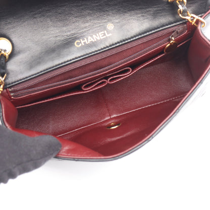 フルフラップ マトラッセ チェーンショルダーバッグ ラムスキン ブラック ゴールド金具 シャネル バッグ CHANEL