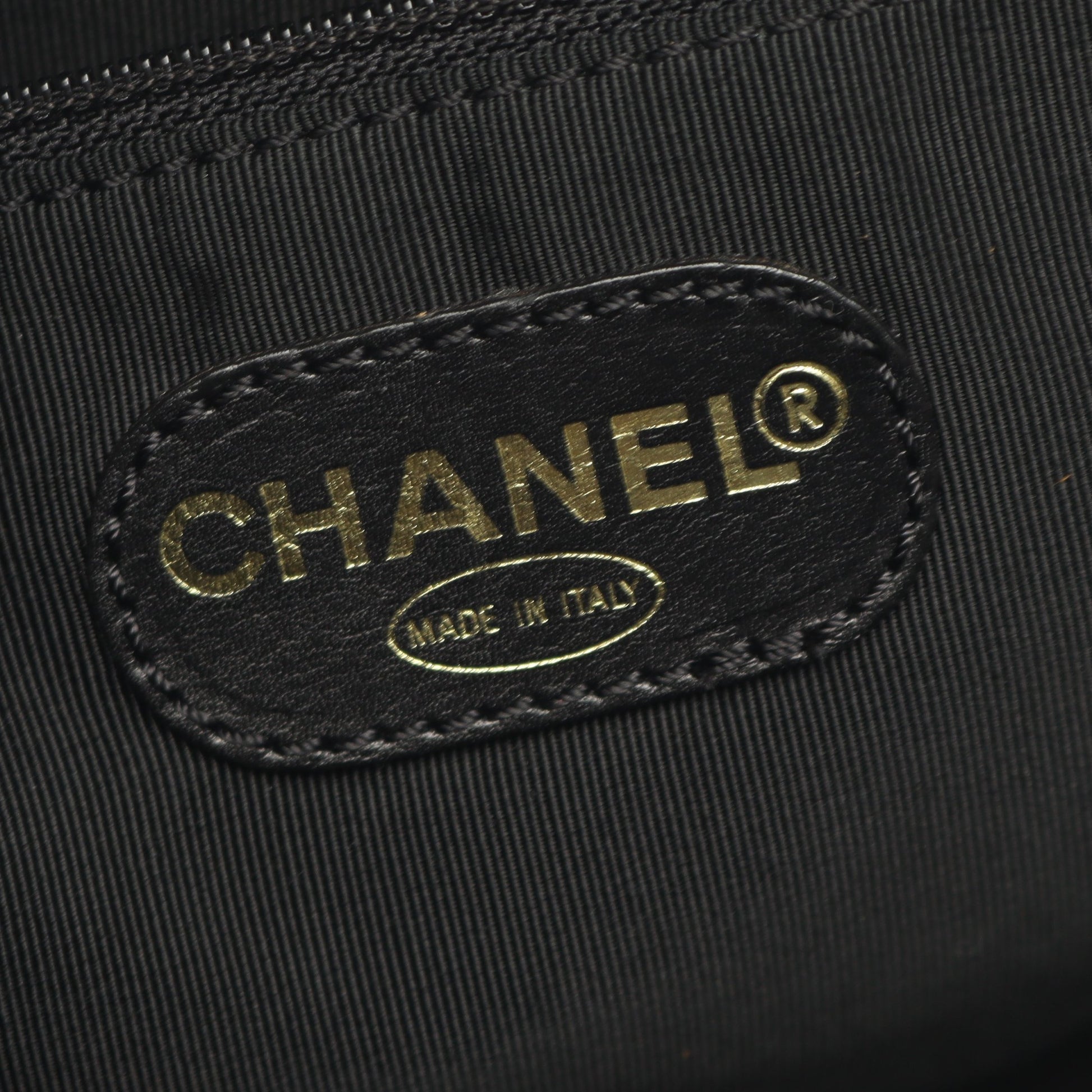 デカココマーク チェーンショルダーバッグ キャビアスキン ブラック ゴールド金具 シャネル バッグ CHANEL