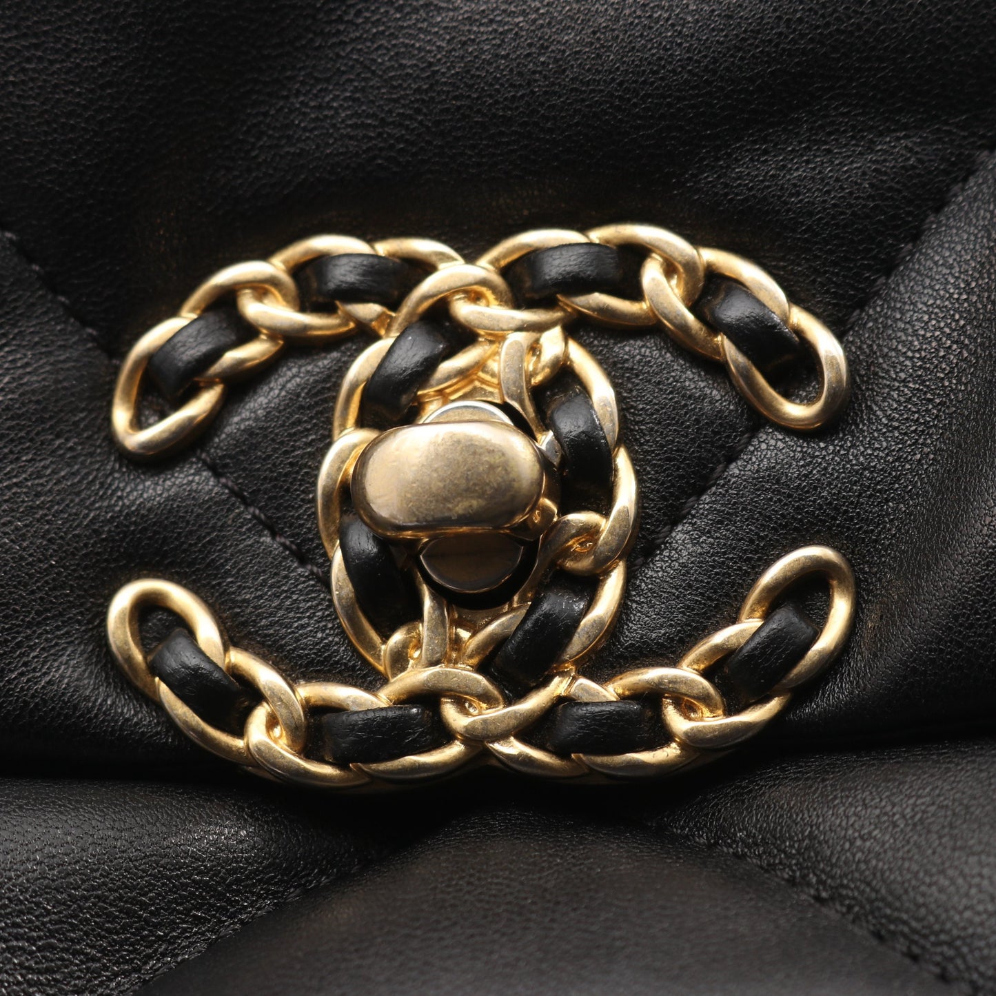 19 ディズヌフ マキシ チェーンショルダーバッグ ラムスキン ブラック コンビ金具 2WAY シャネル バッグ CHANEL