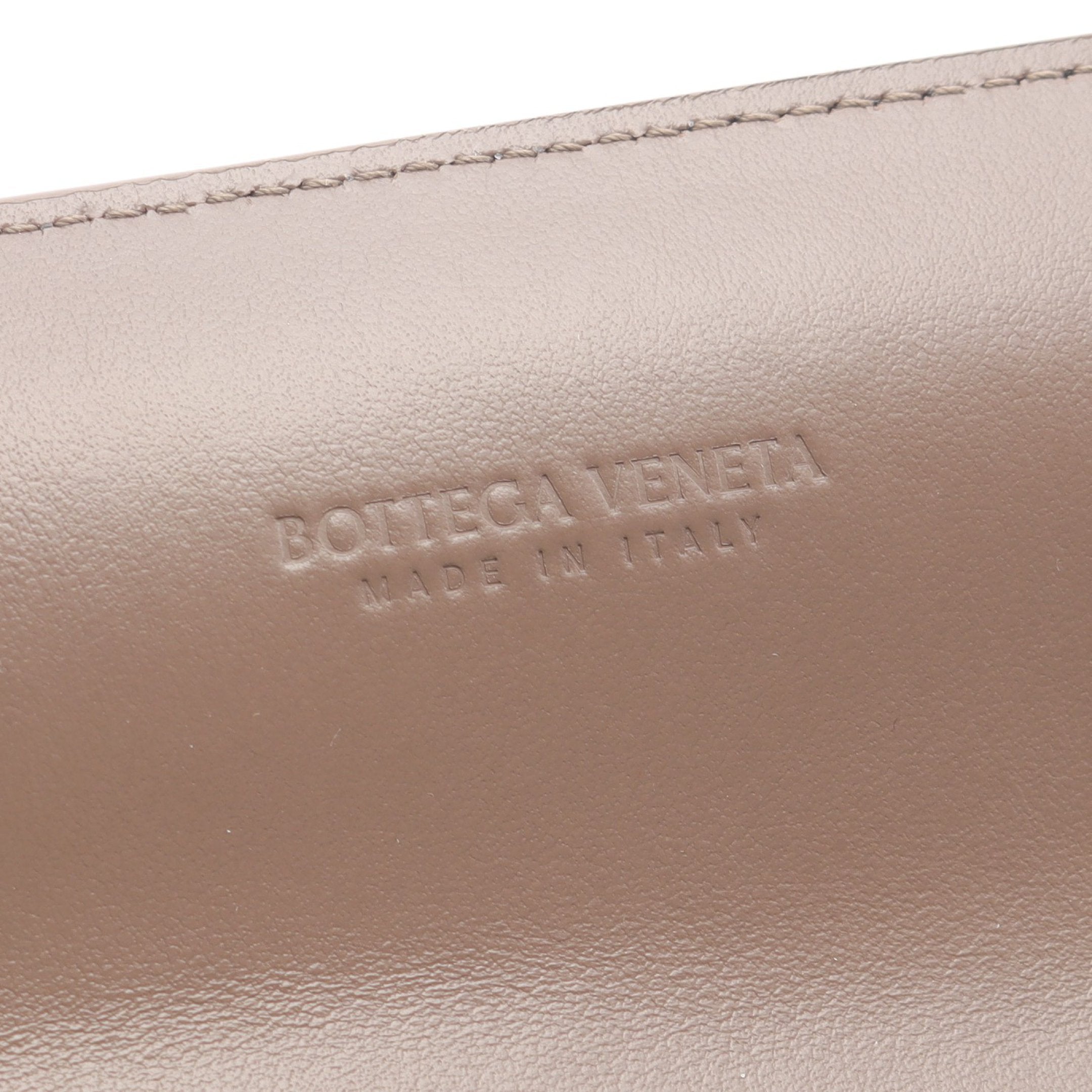 マキシイントレチャート チェーンウォレット レザー グレーブラウン