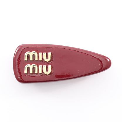 ヘアクリップ バレッタ エナメルレザー ボルドー ミュウミュウ アクセサリー miu miu