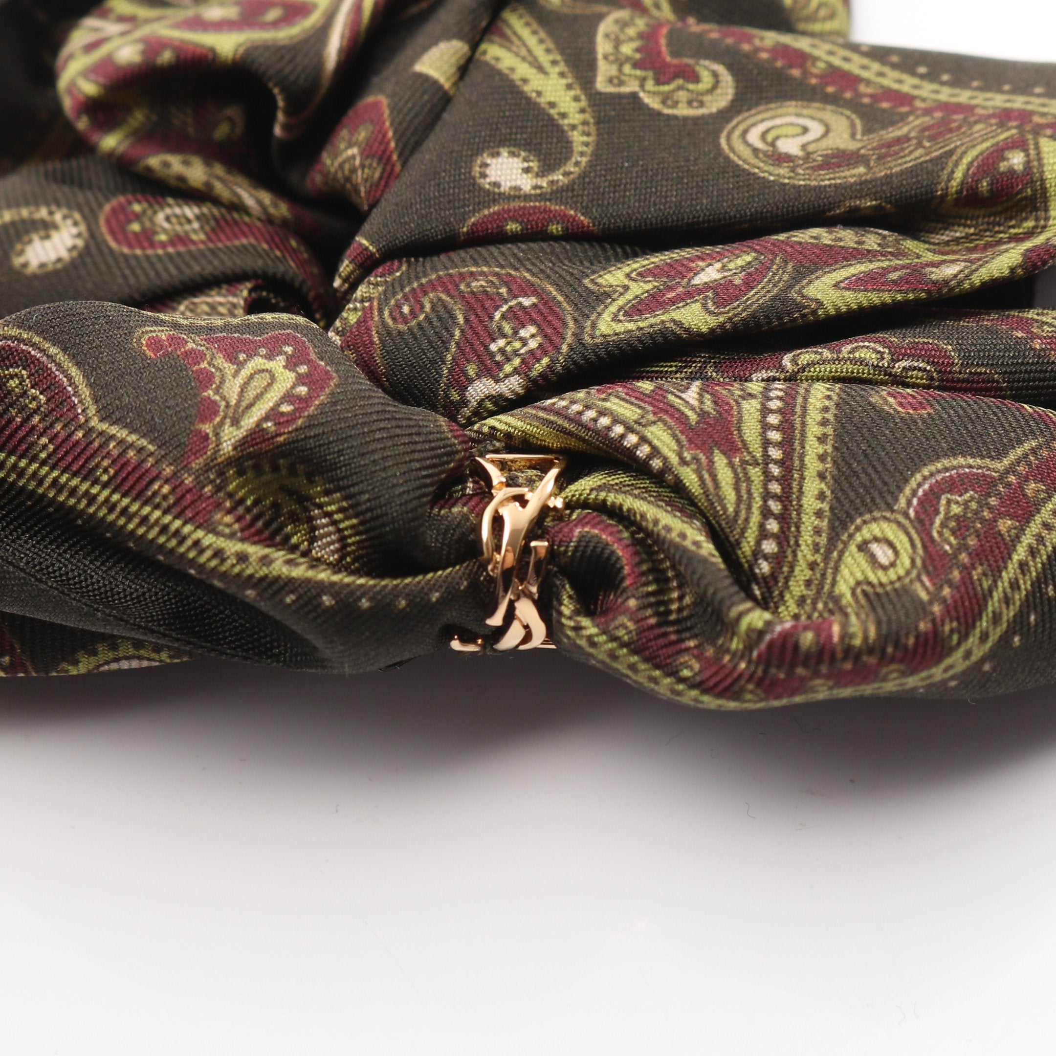 YSLモノグラム スクランチ シュシュ ヘアアクセサリー ペイズリー柄