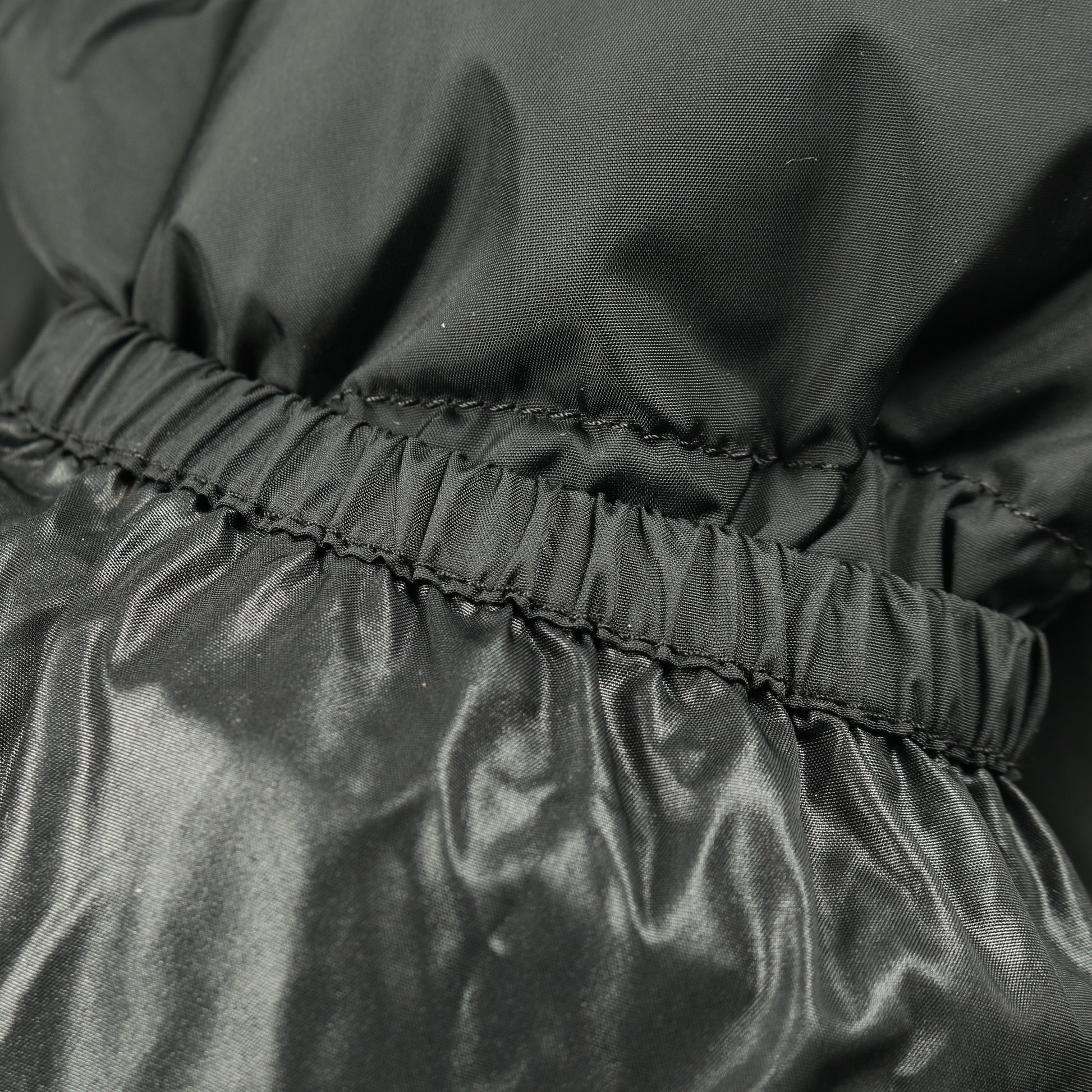 CLUNY ダウンジャケット ナイロン ブラック モンクレール アウター MONCLER