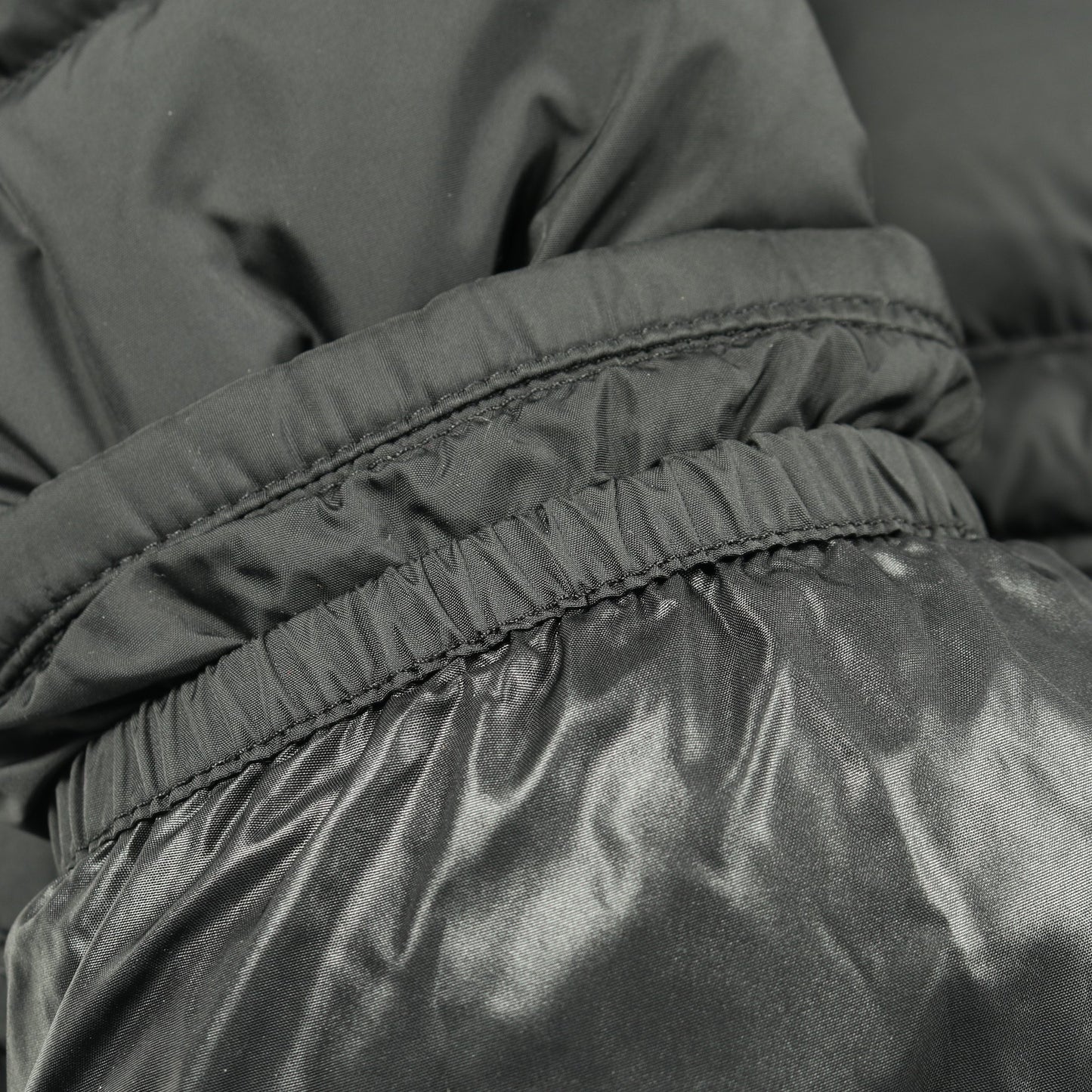 CLUNY ダウンジャケット ナイロン ブラック モンクレール アウター MONCLER