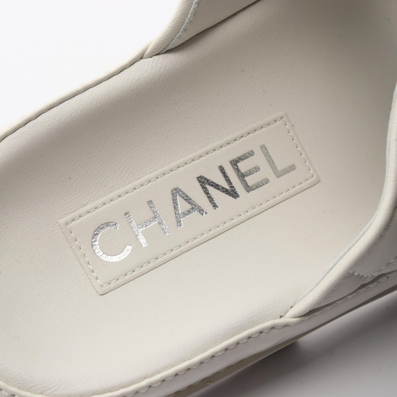 マトラッセ ココマーク サンダル レザー ホワイト シャネル – RECLO