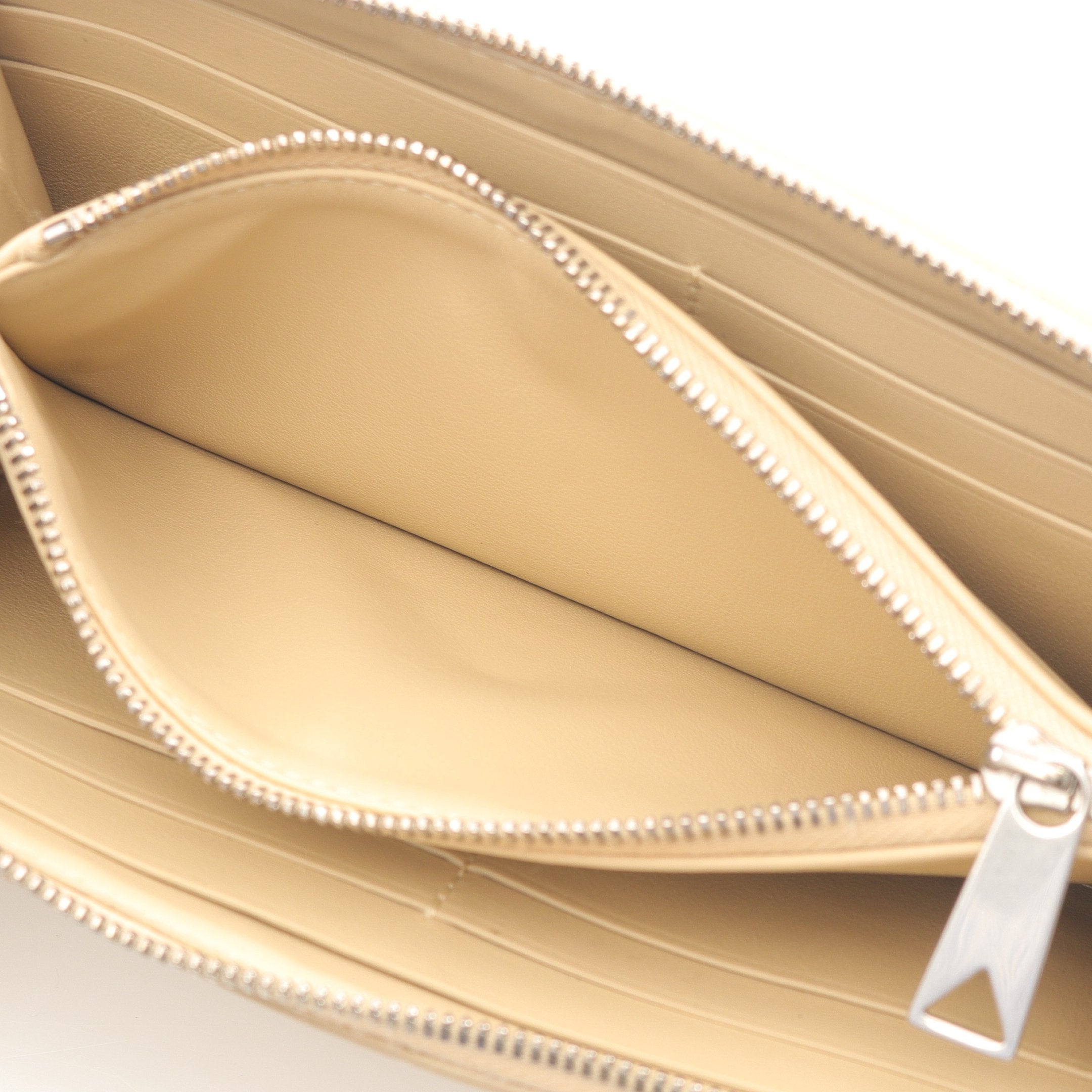 イントレチャート ラウンドファスナー長財布 レザー ベージュ ボッテガ