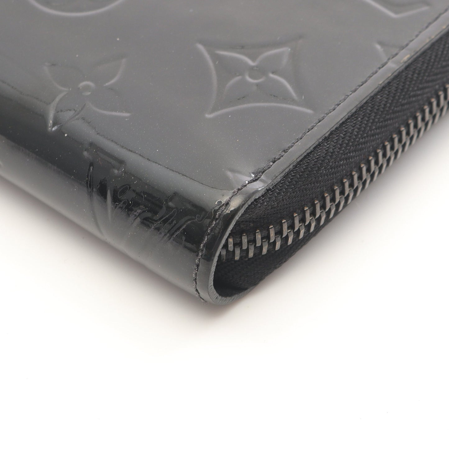 ジッピーウォレット モノグラムヴェルニ ノワールマニエティック ラウンドファスナー長財布 レザー ブラック ルイヴィトン 財布・小物 LOUIS VUITTON