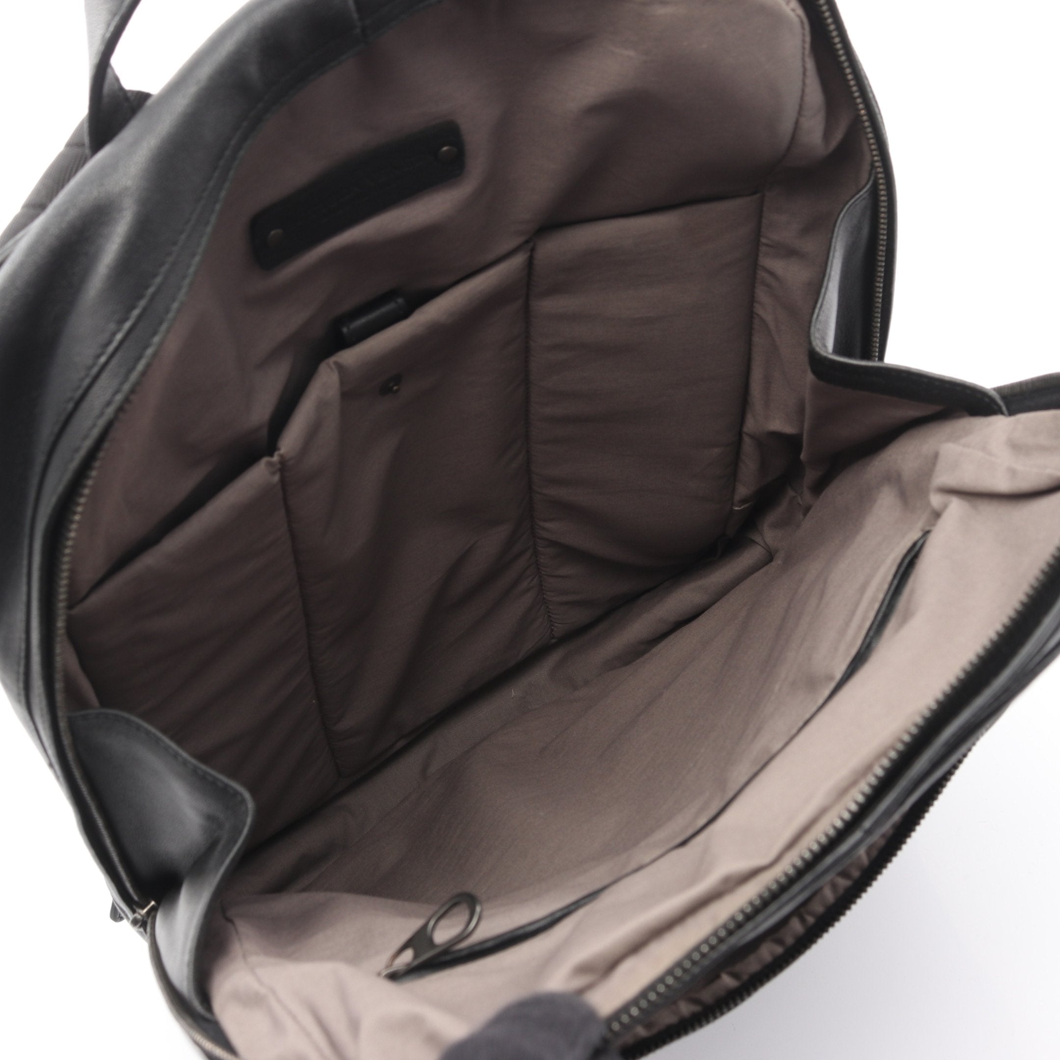 イントレチャート バックパック リュックサック レザー ブラック