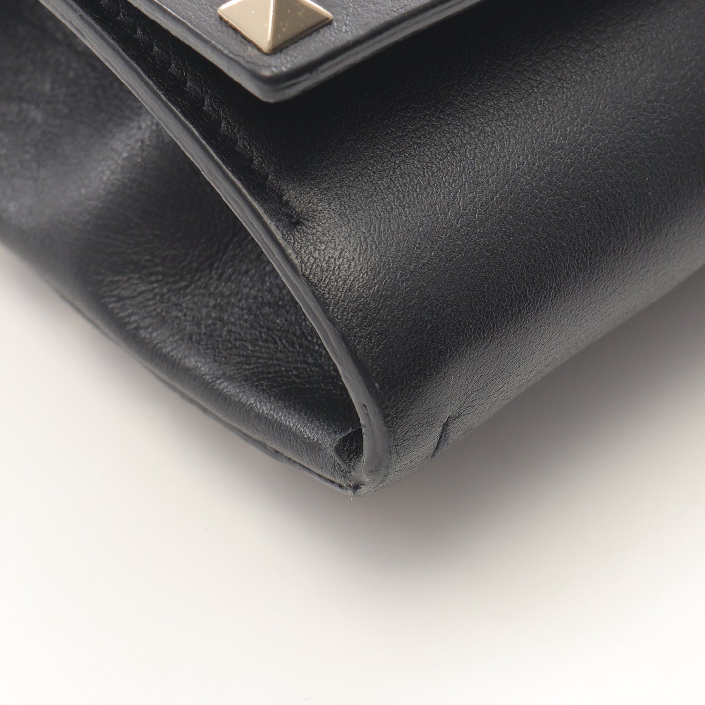 ロックスタッズ チェーンウォレット レザー ブラック ヴァレンティノガラヴァーニ バッグ VALENTINO GARAVANI