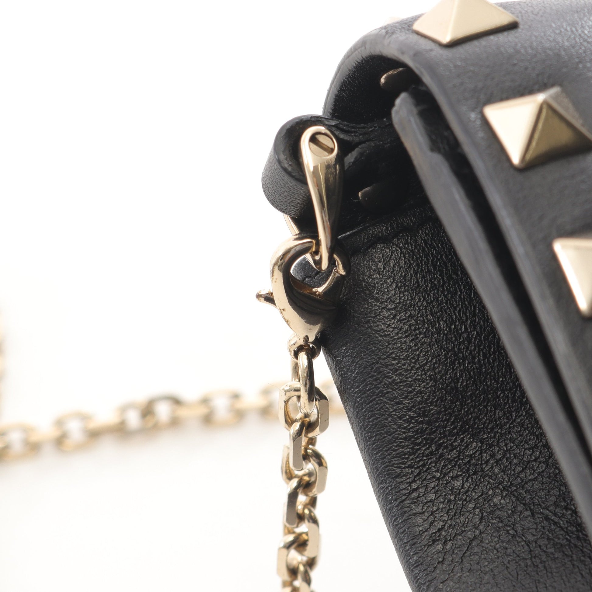 ロックスタッズ チェーンウォレット レザー ブラック ヴァレンティノガラヴァーニ バッグ VALENTINO GARAVANI