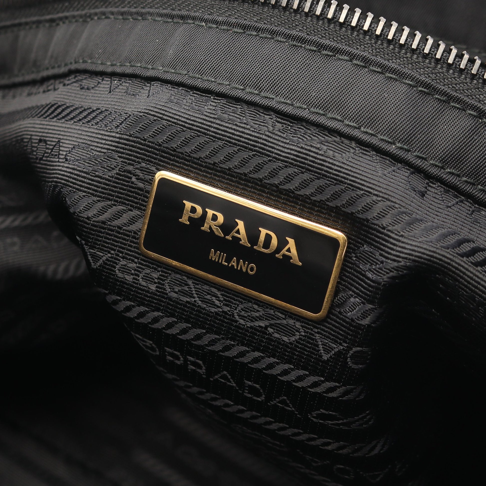 カイエトロンプルイユ ショルダーバッグ トートバッグ ナイロン サフィアーノレザー ブラック マルチカラー プラダ バッグ PRADA