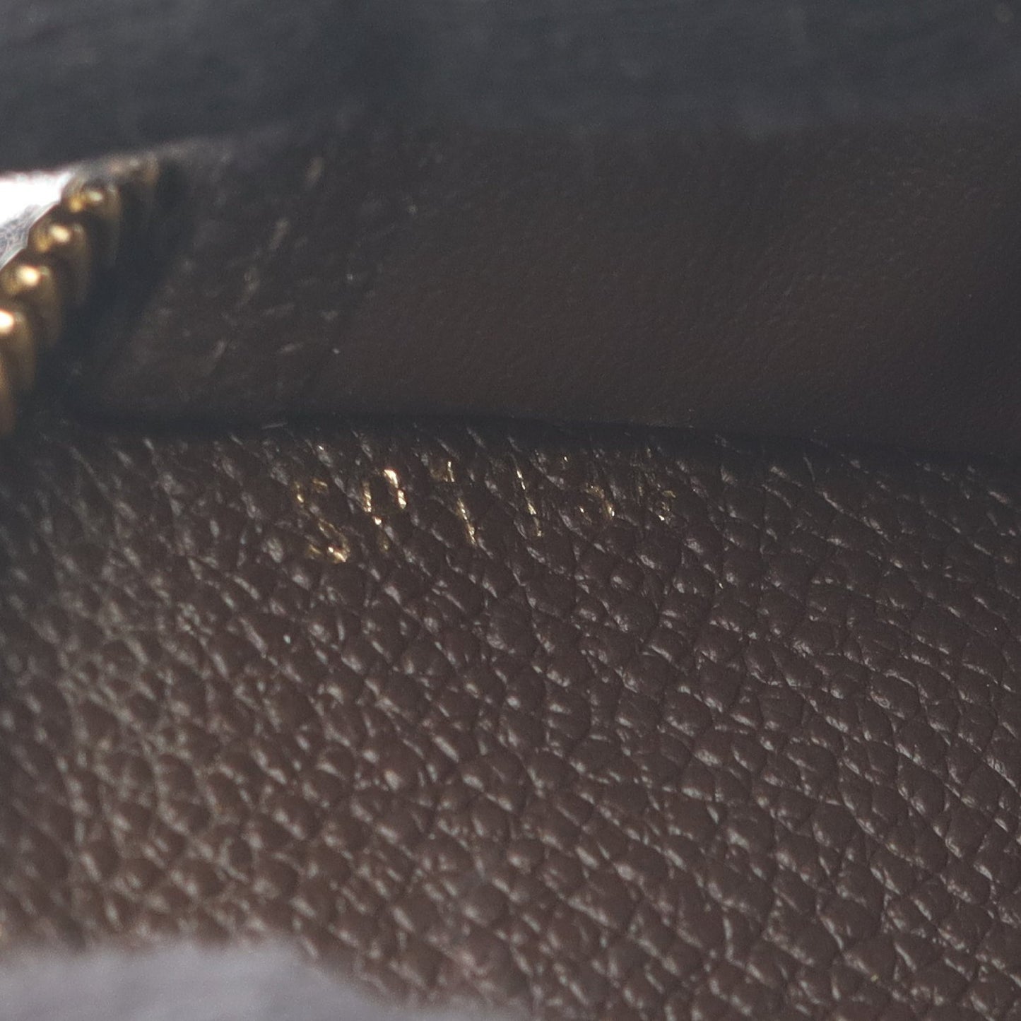 ジッピーウォレット モノグラムアンプラント テール ラウンドファスナー長財布 レザー ダークブラウン ルイヴィトン 財布・小物 LOUIS VUITTON