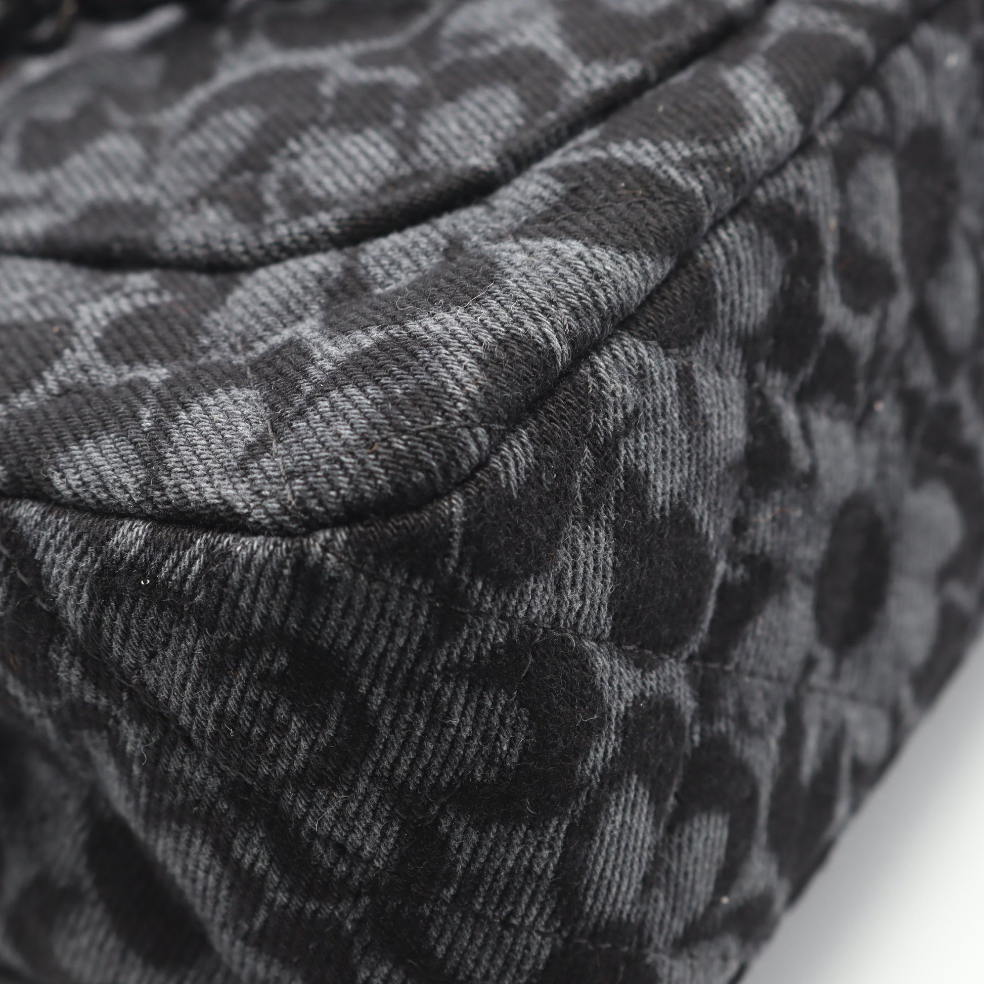 ミニマトラッセ20 チェーンショルダーバッグ デニム ダークグレー ブラック シルバー金具 シャネル バッグ CHANEL