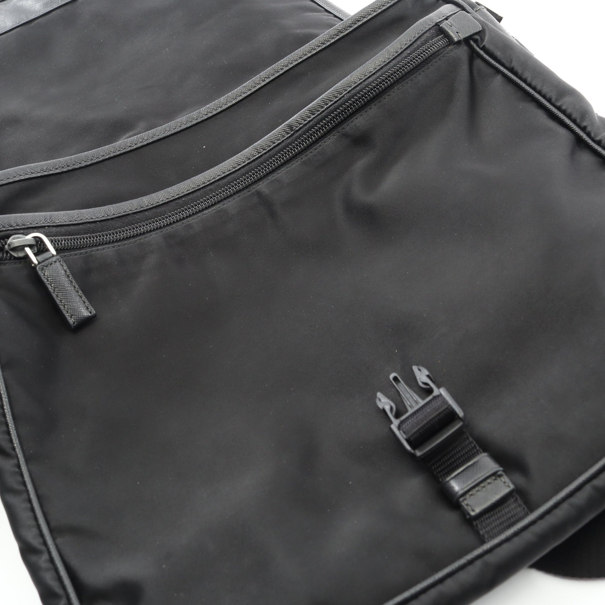 TESSUTO+SAFFIANO ロゴ メッセンジャーバッグ ショルダーバッグ ナイロン サフィアーノレザー ブラック プラダ バッグ PRADA