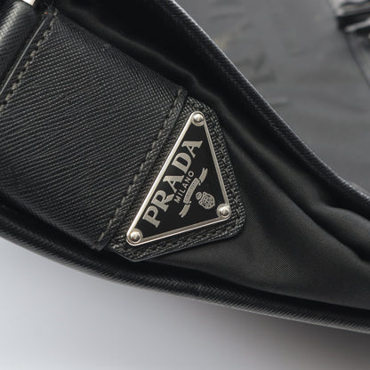 TESSUTO+SAFFIANO ロゴ メッセンジャーバッグ ショルダーバッグ ナイロン サフィアーノレザー ブラック プラダ バッグ PRADA