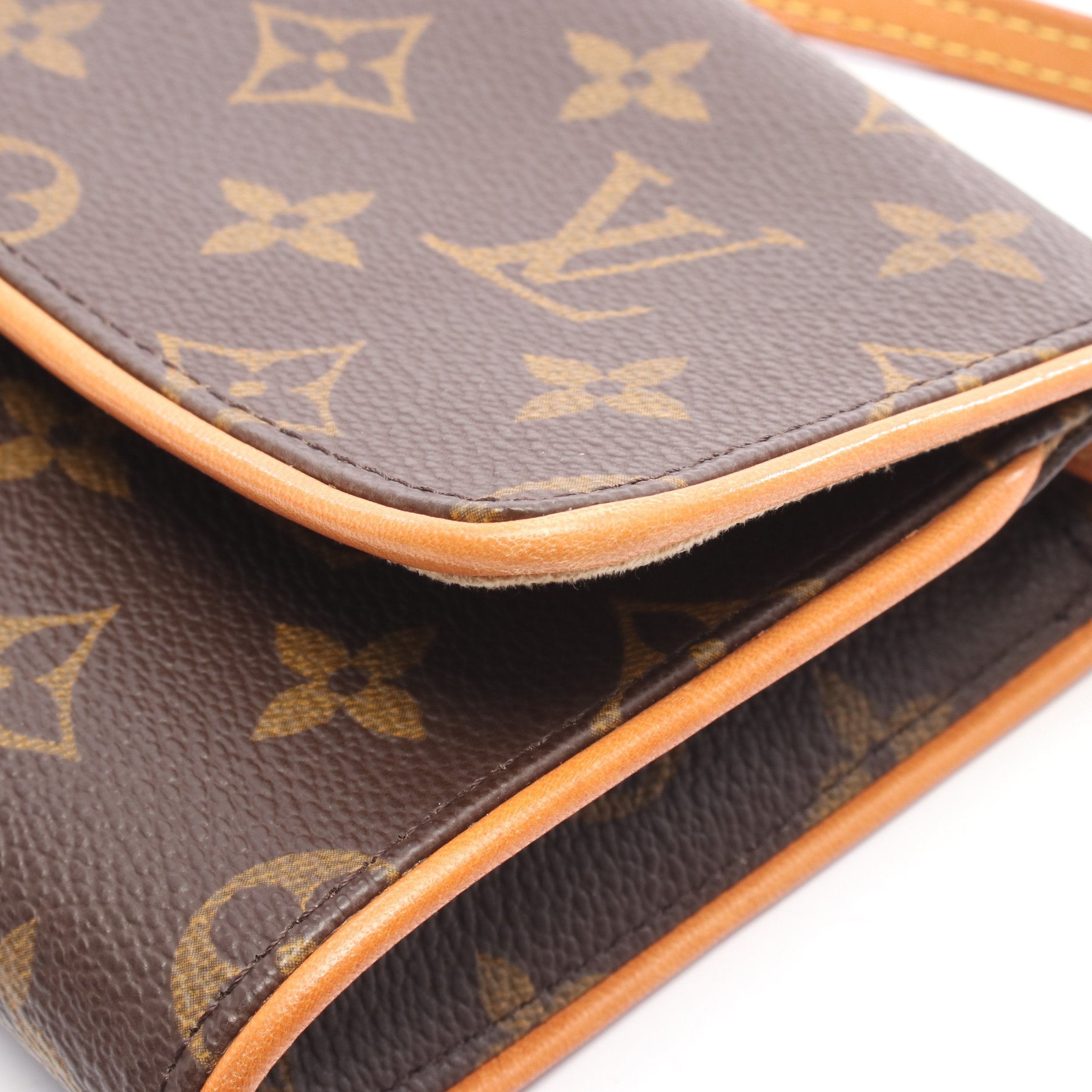 ポシェットツインGM モノグラム ショルダーバッグ PVC レザー ブラウン