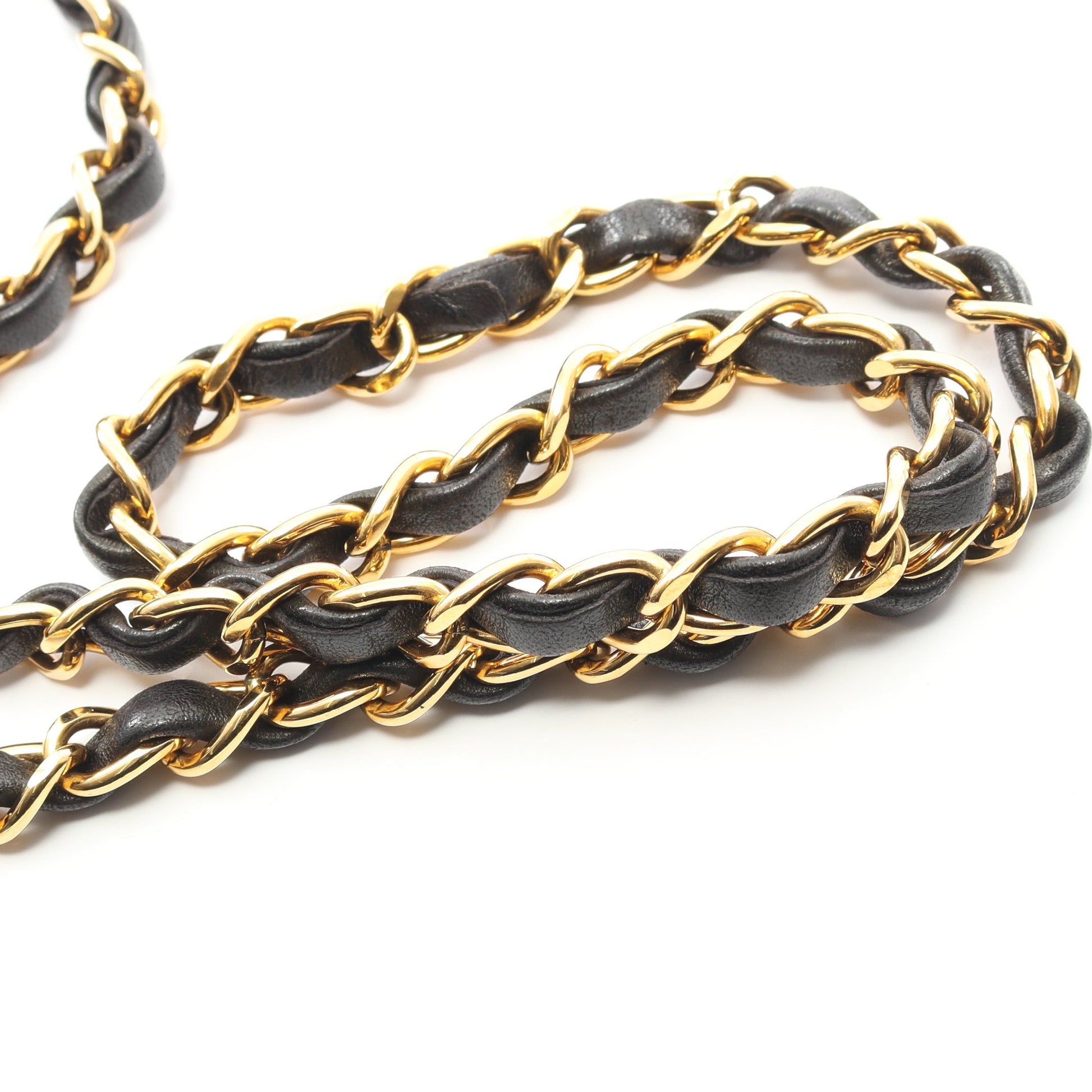 マトラッセ フルフラップ チェーンショルダーバッグ ラムスキン ブラック ゴールド金具 シャネル バッグ CHANEL