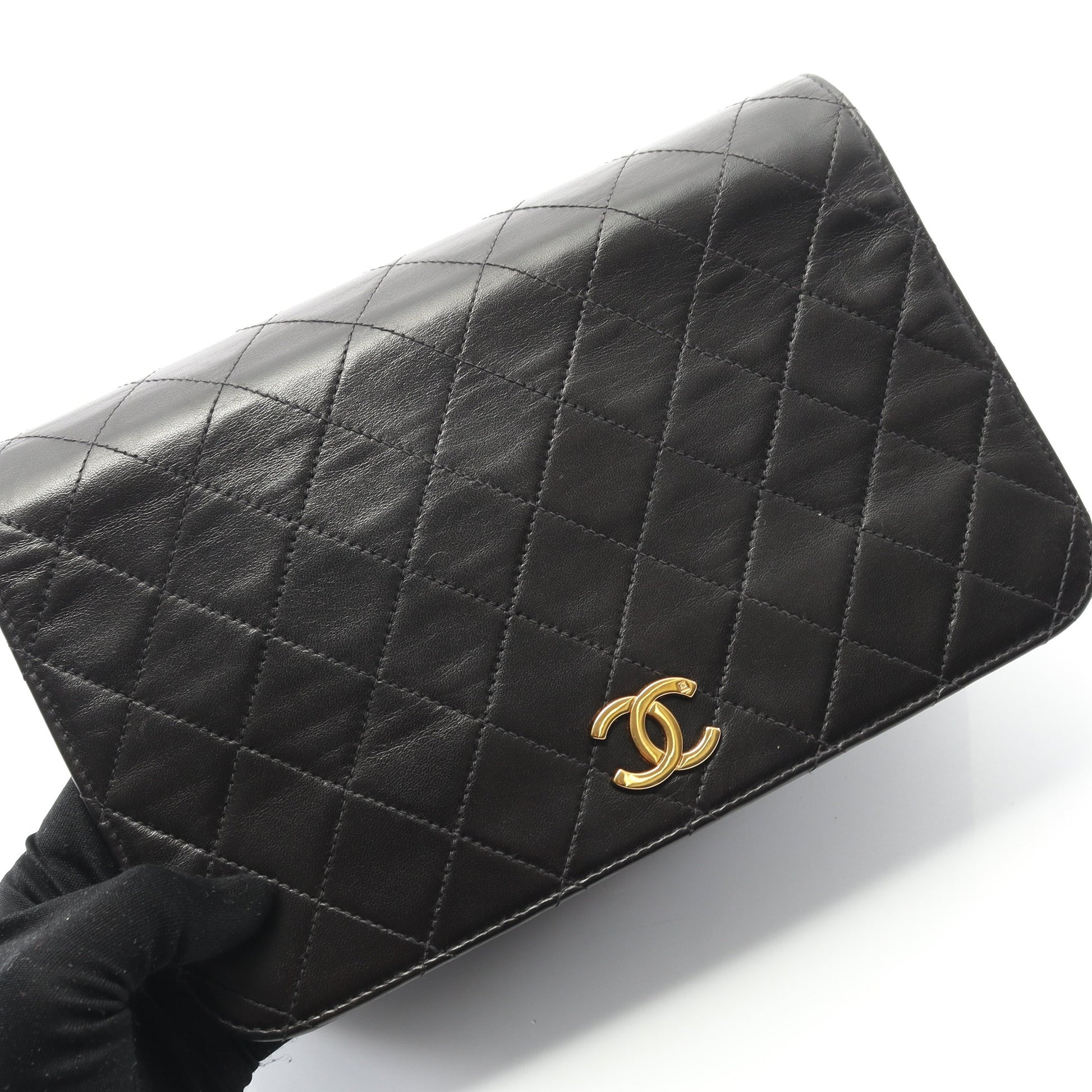 マトラッセ フルフラップ チェーンショルダーバッグ ラムスキン ブラック ゴールド金具 シャネル バッグ CHANEL