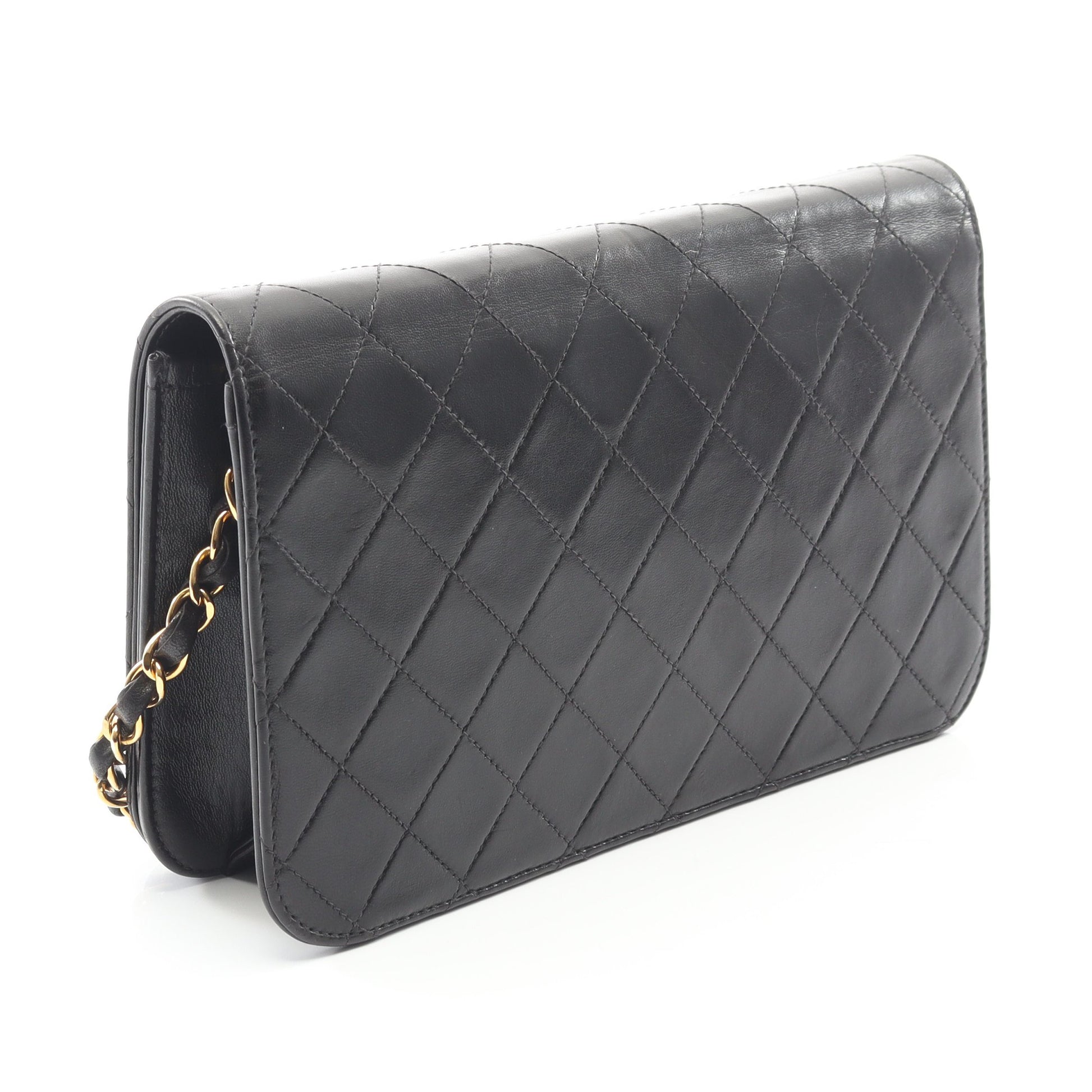 マトラッセ フルフラップ チェーンショルダーバッグ ラムスキン ブラック ゴールド金具 シャネル バッグ CHANEL