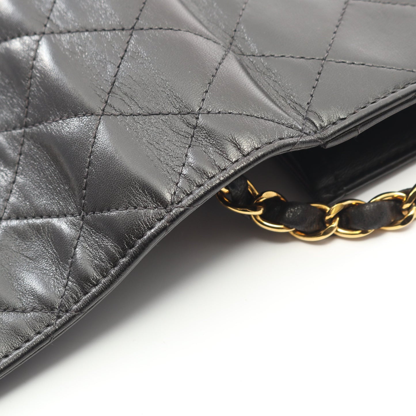 マトラッセ フルフラップ チェーンショルダーバッグ ラムスキン ブラック ゴールド金具 シャネル バッグ CHANEL