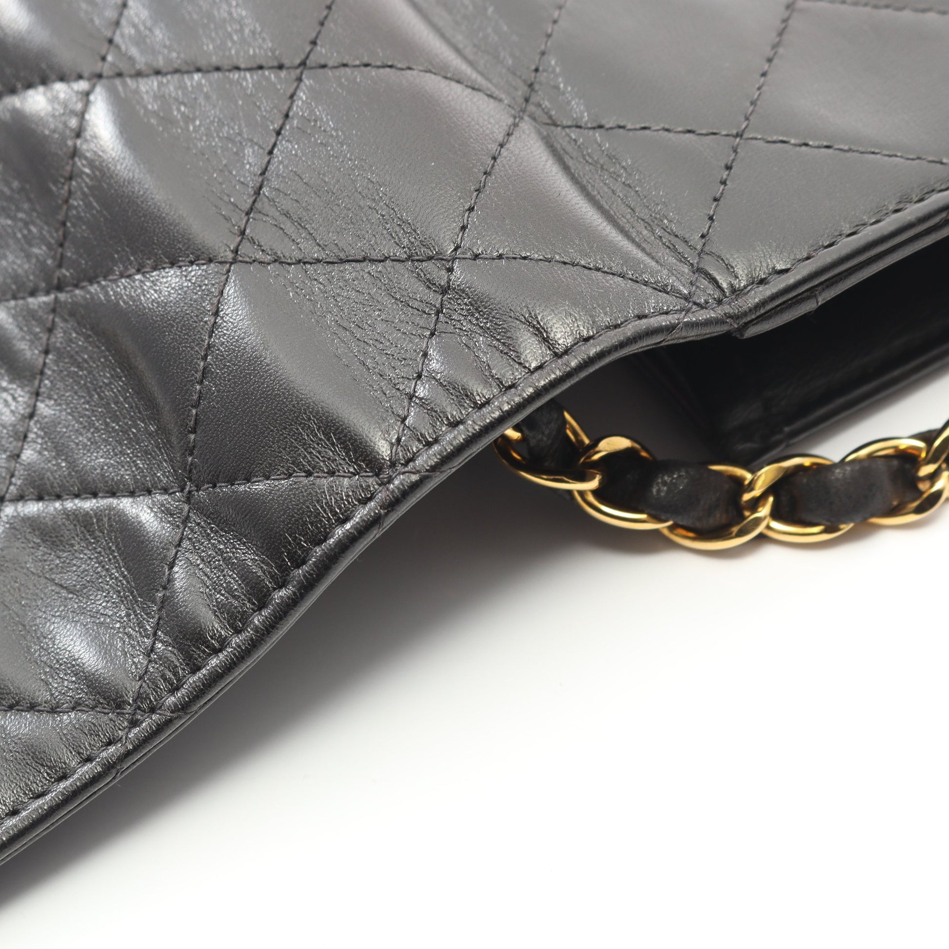 マトラッセ フルフラップ チェーンショルダーバッグ ラムスキン ブラック ゴールド金具 シャネル バッグ CHANEL