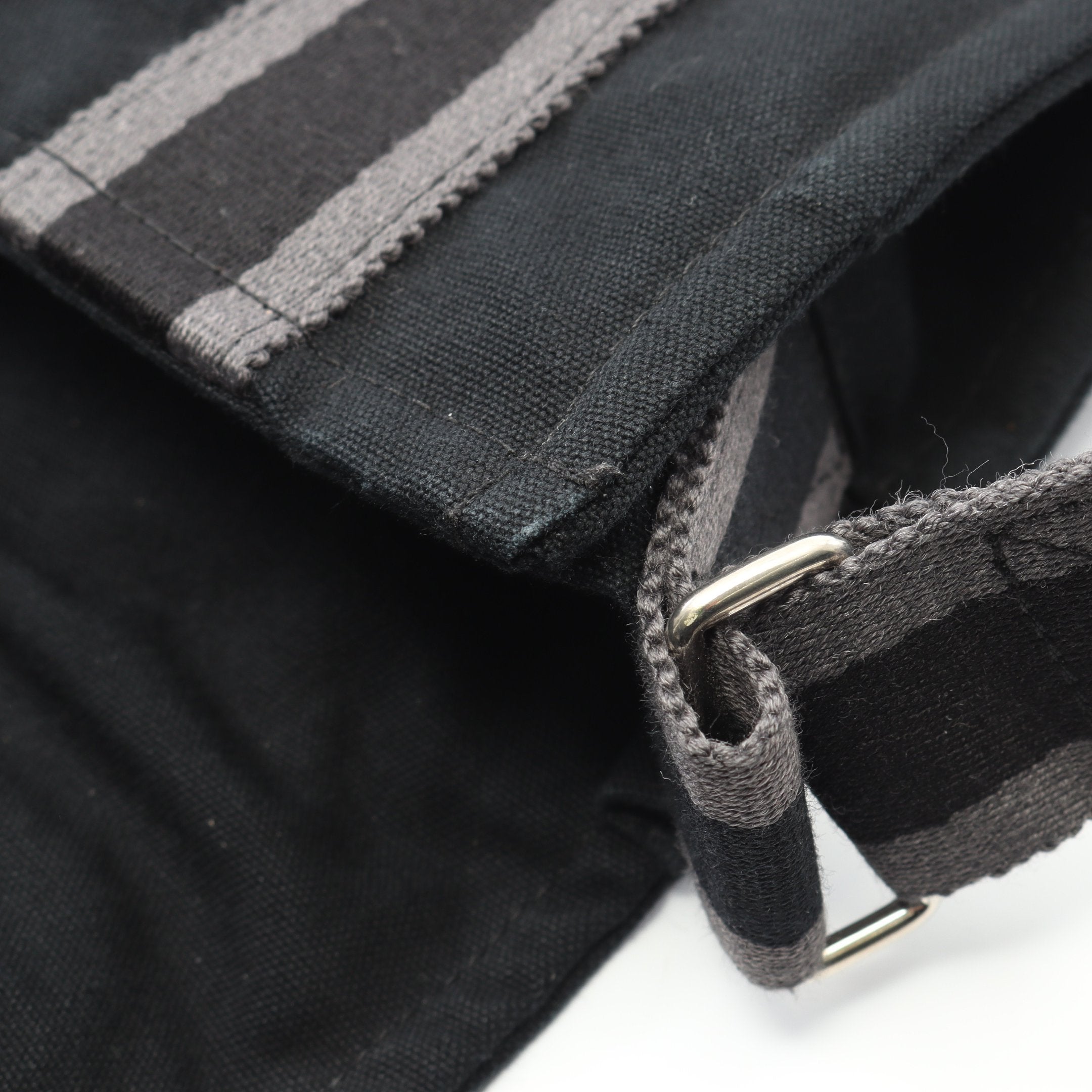 フールトゥ バサスPM ショルダーバッグ キャンバス ブラック グレー