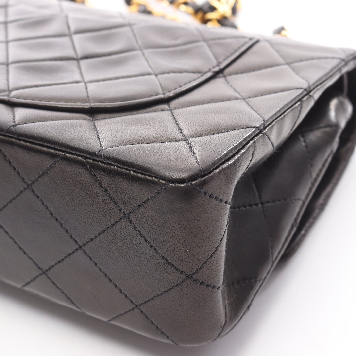 マトラッセ Wフラップ Wチェーンショルダーバッグ ラムスキン ブラック ゴールド金具 シャネル バッグ CHANEL