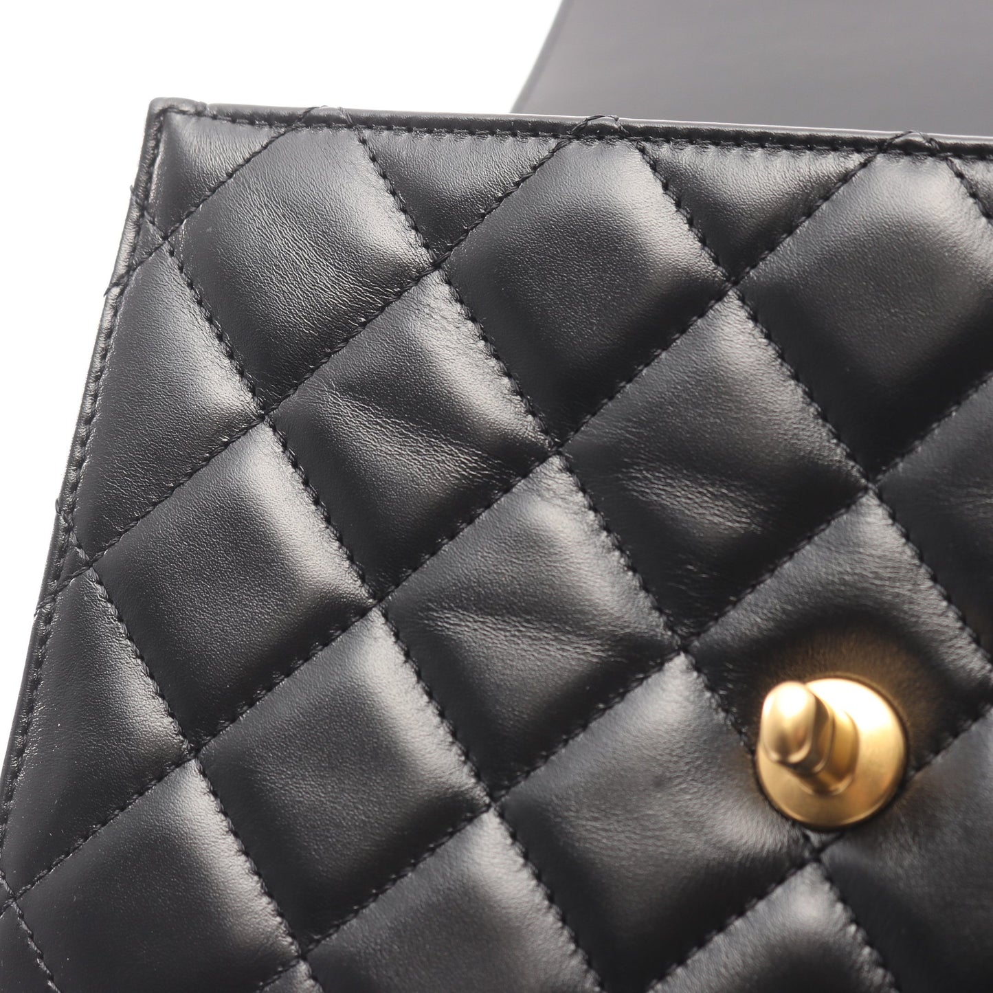 マトラッセ チェーンショルダーバッグ ラムスキン ブラック ゴールド金具 シャネル バッグ CHANEL