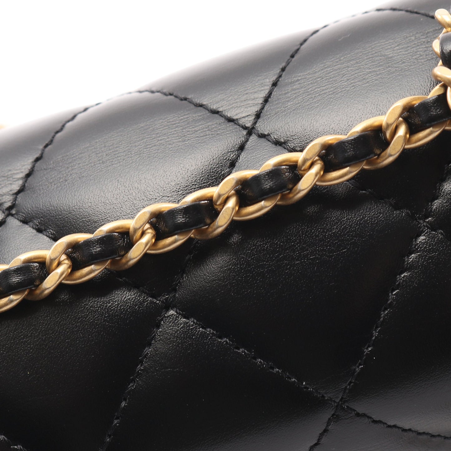 マトラッセ チェーンショルダーバッグ ラムスキン ブラック ゴールド金具 シャネル バッグ CHANEL