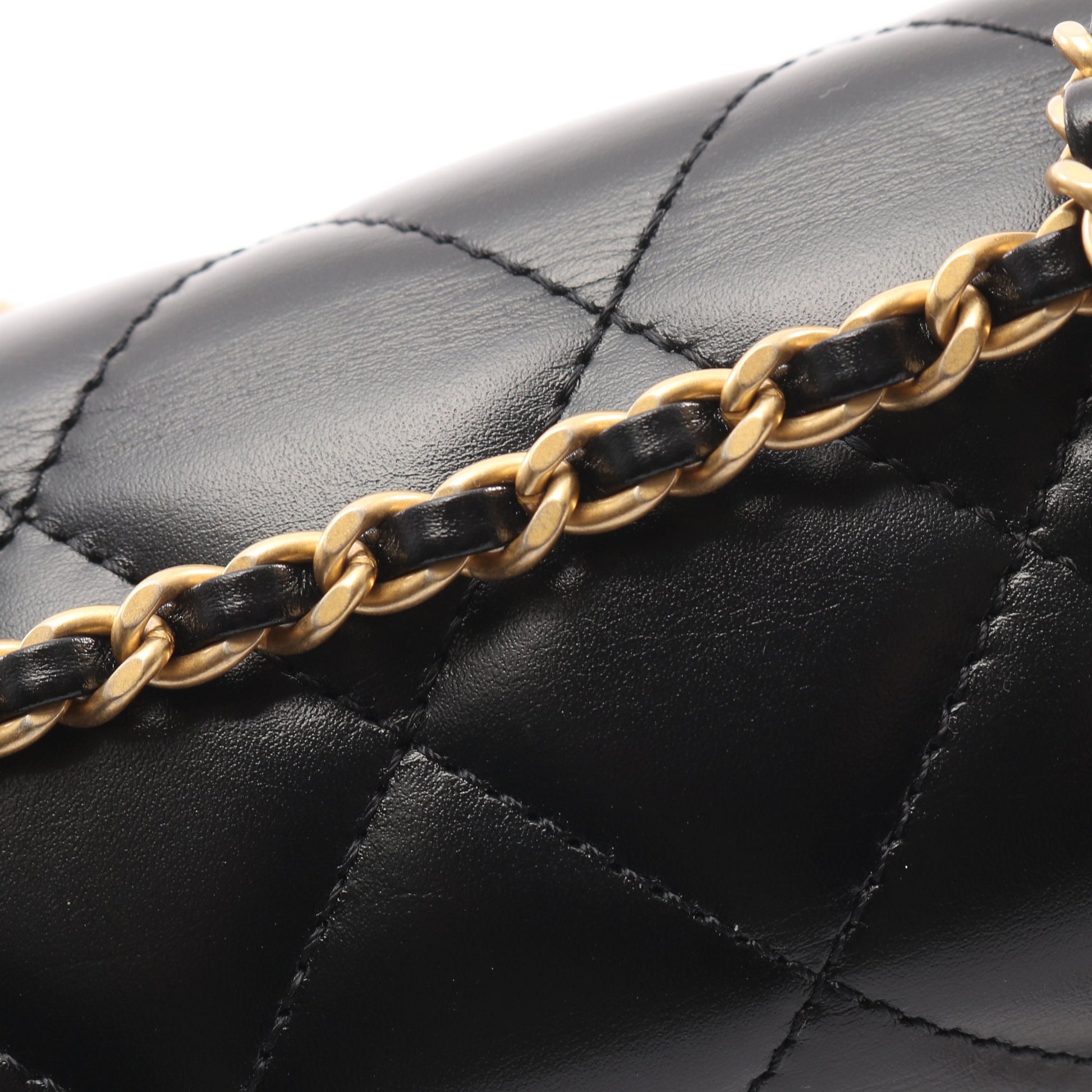 マトラッセ チェーンショルダーバッグ ラムスキン ブラック ゴールド金具 シャネル バッグ CHANEL