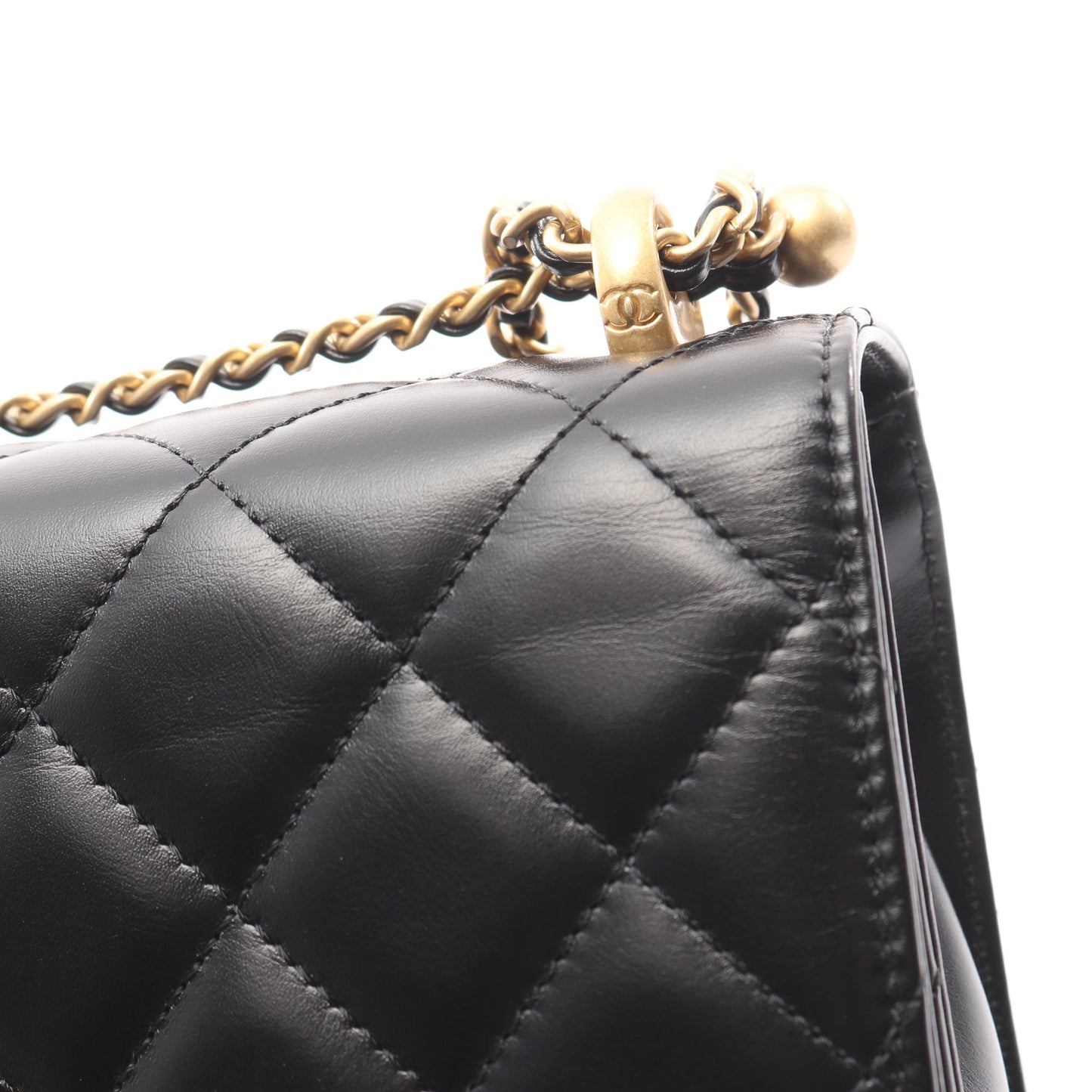 マトラッセ チェーンショルダーバッグ ラムスキン ブラック ゴールド金具 シャネル バッグ CHANEL