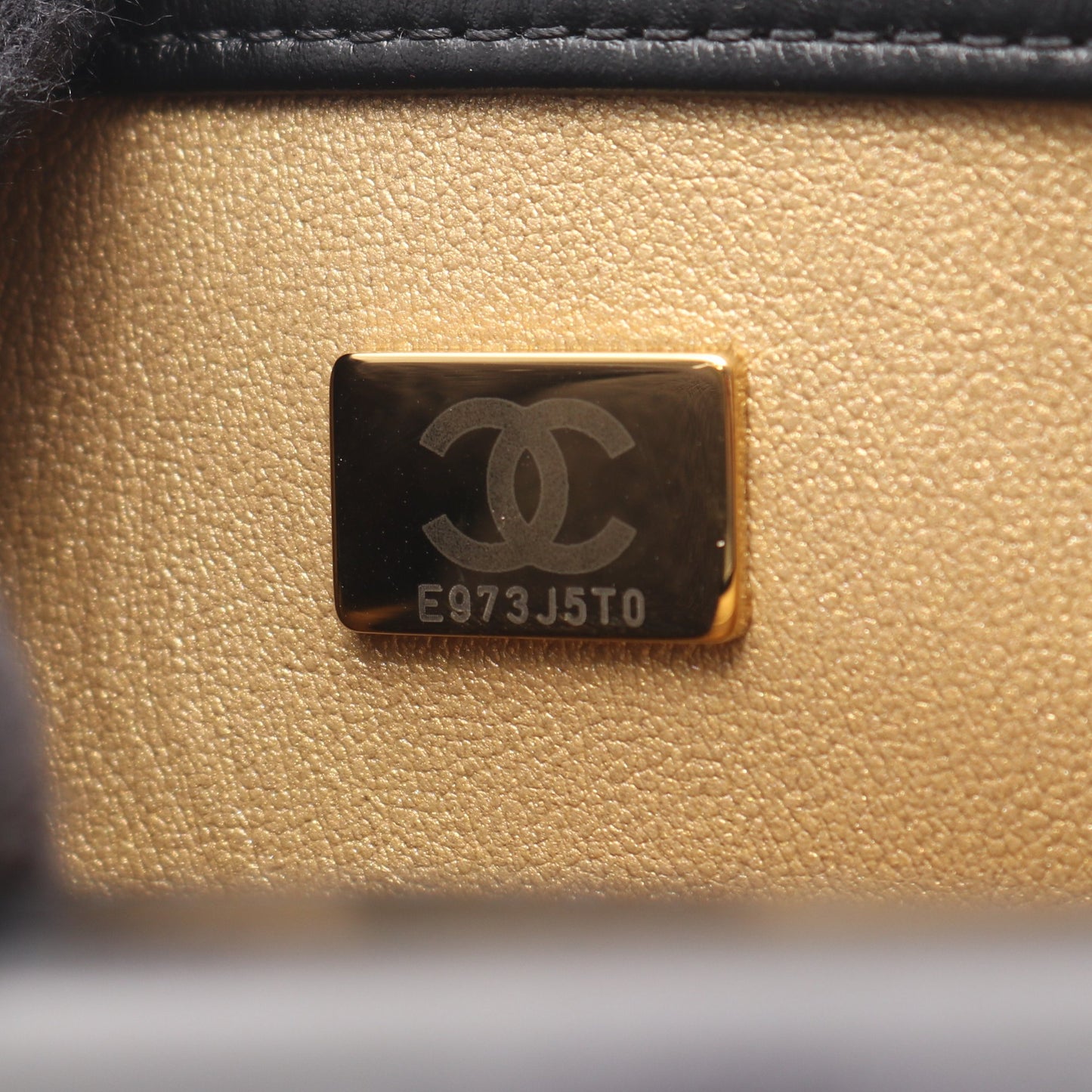 マトラッセ チェーンショルダーバッグ ラムスキン ブラック ゴールド金具 シャネル バッグ CHANEL