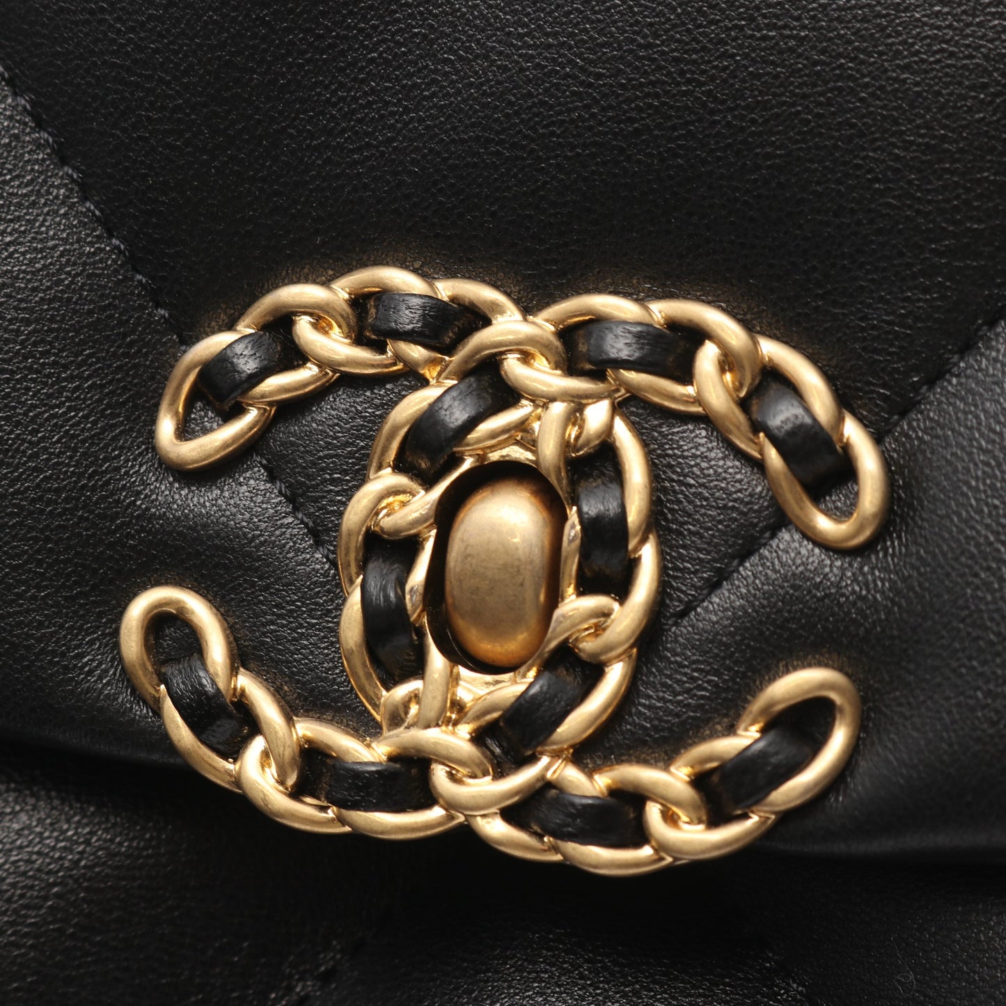 19 ディズヌフ マトラッセ チェーンショルダーバッグ ラムスキン ブラック コンビ金具 シャネル バッグ CHANEL