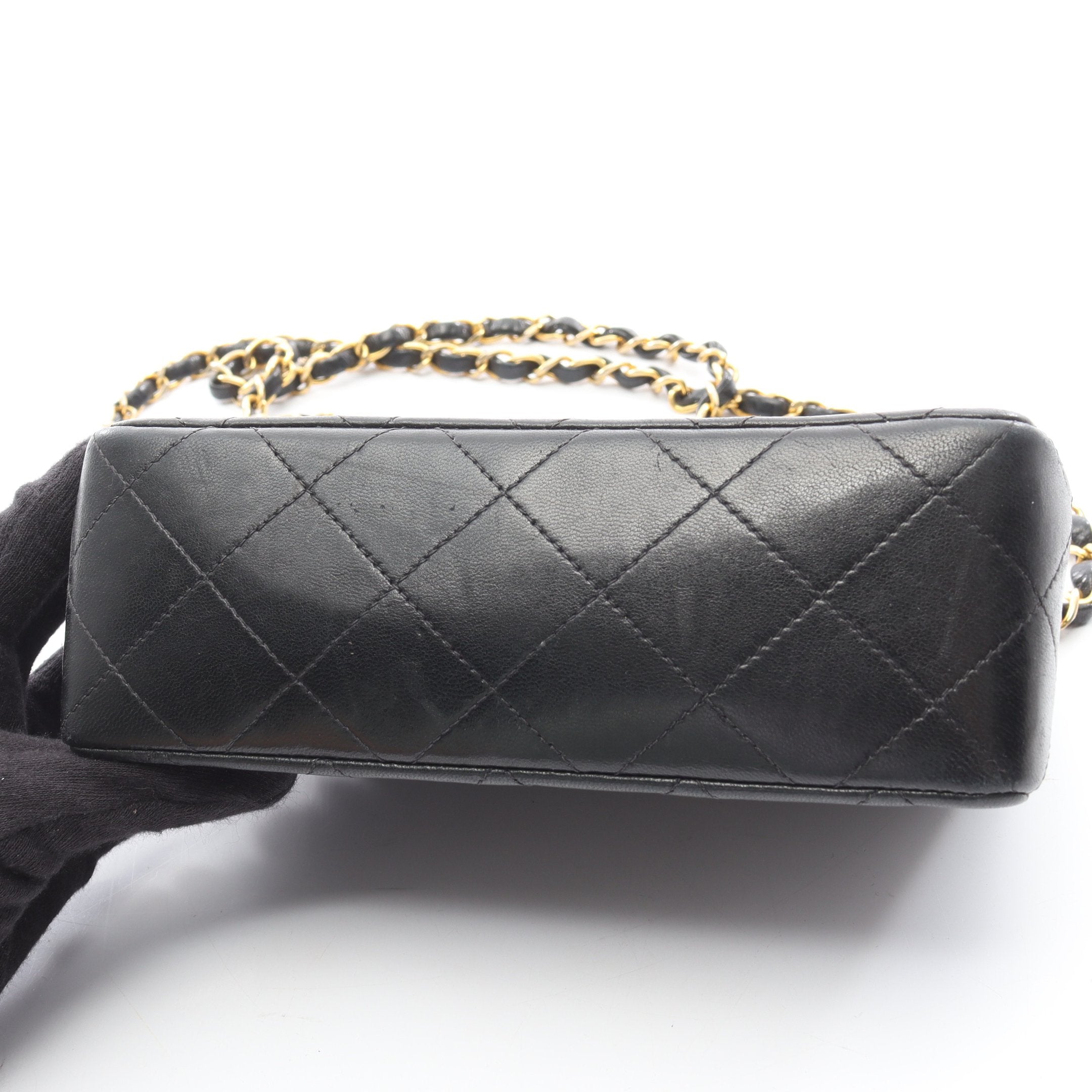 シャネル ミニ マトラッセ ラムスキン チェーン ショルダーバッグ黒ヴィンテージ CHANEL（シャネル） ミニマトラッセ14 チェーンショルダーバッグ
