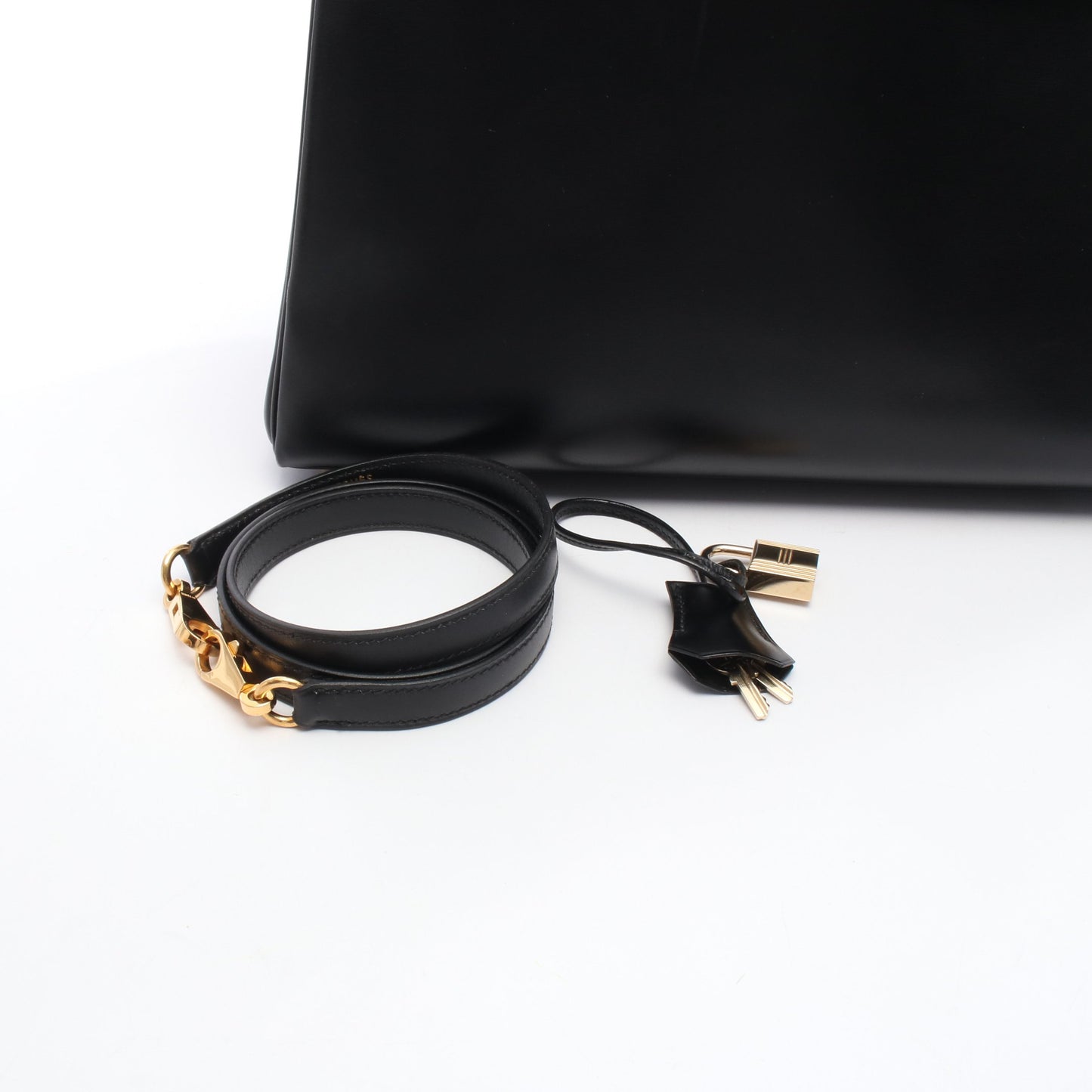 ケリー32 ハンドバッグ ボックスカーフ ブラック ゴールド金具 内縫い 2WAY □E刻印 エルメス バッグ HERMES
