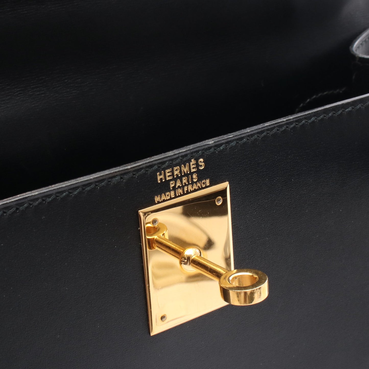 ケリー28 ハンドバッグ ボックスカーフ ブラック ゴールド金具 外縫い 2WAY ○Y刻印 エルメス バッグ HERMES
