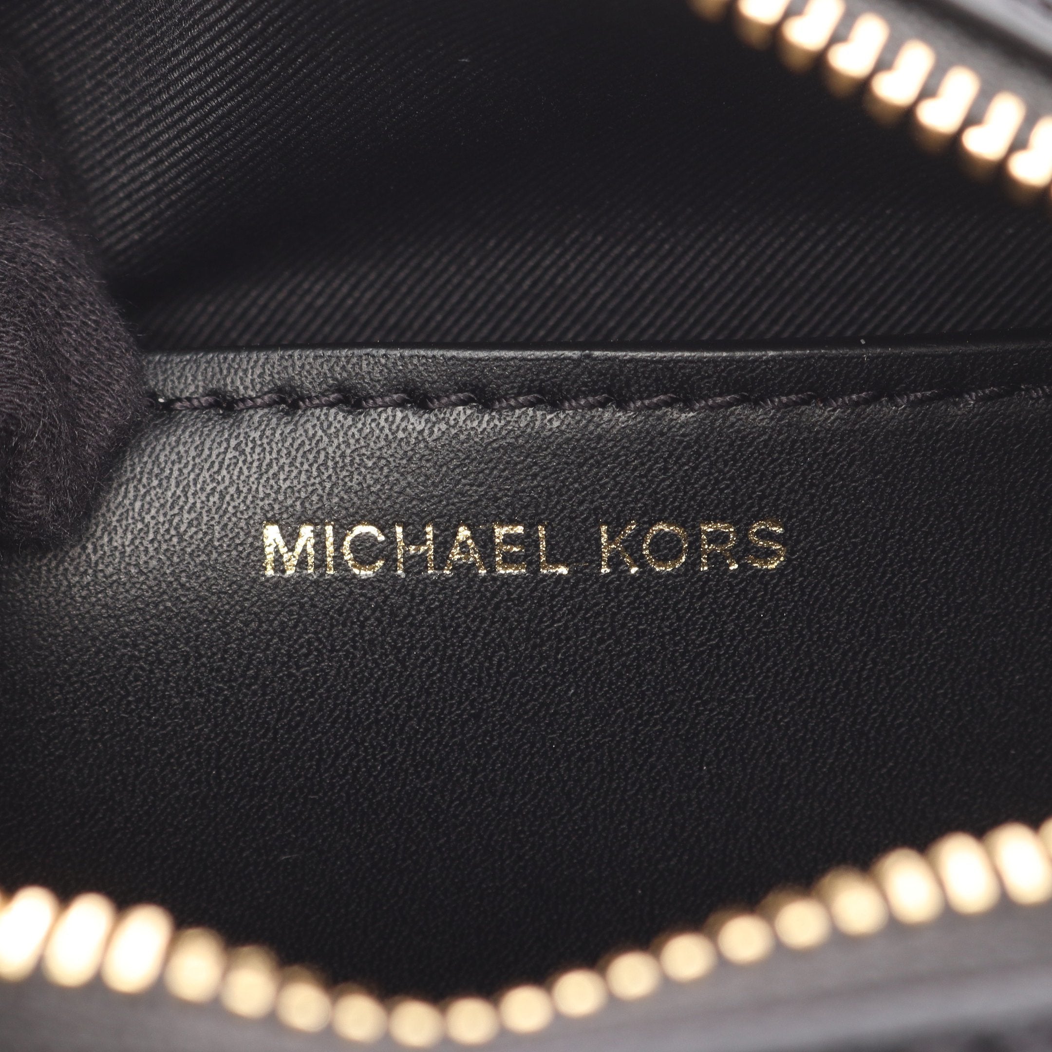 マイケルコース Michael Kors Jet Set Small Camera ショルダーバッグ バッグ レザー レディース ブラック系 32F5GJ6C5L001 【新品】 Jet Set Small Camera ショルダーバッグ レザー ブラック マイケル