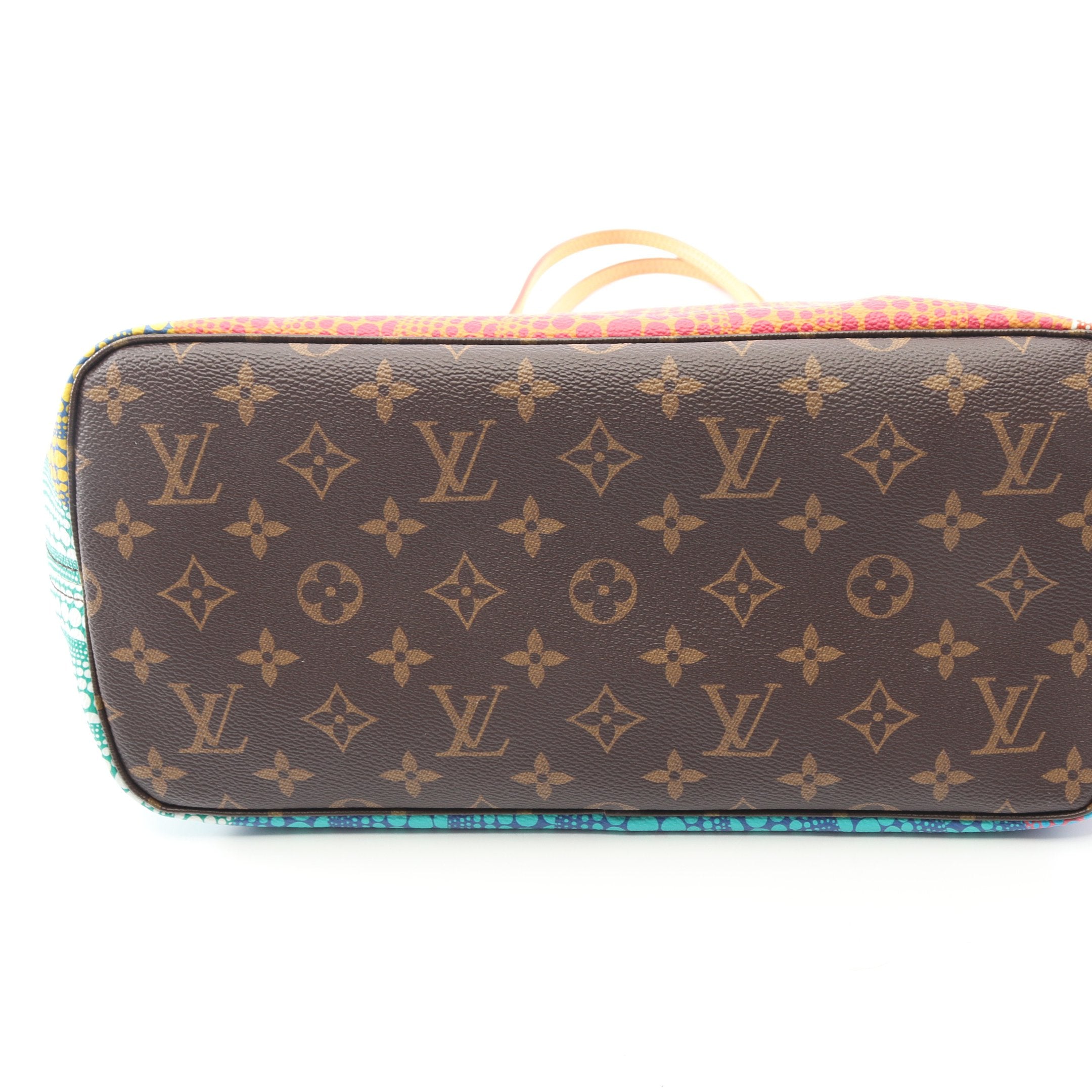 LV × YK ネヴァーフルMM モノグラムパンプキン ショルダーバッグ