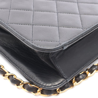 マトラッセ フルフラップ チェーンショルダーバッグ ラムスキン ブラック ゴールド金具 シャネル バッグ CHANEL