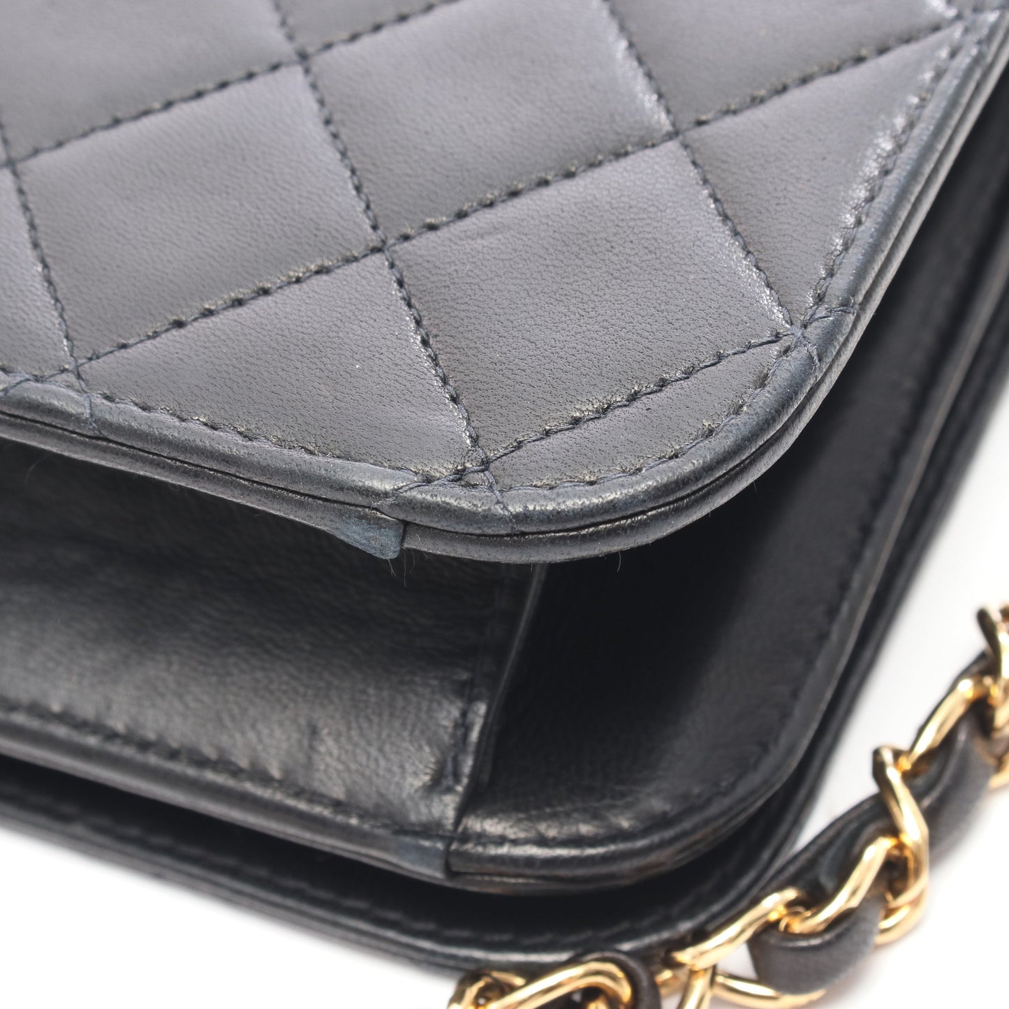 マトラッセ フルフラップ チェーンショルダーバッグ ラムスキン ブラック ゴールド金具 シャネル バッグ CHANEL