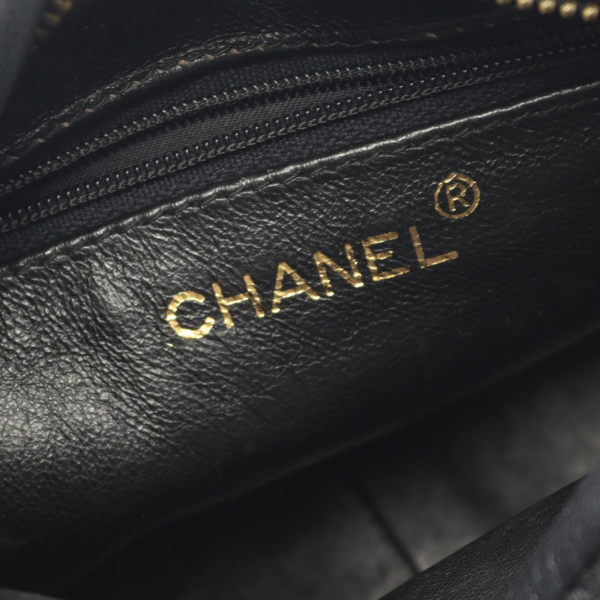マトラッセ チェーンショルダーバッグ ラムスキン ブラック ゴールド金具 タッセル ヴィンテージ シャネル バッグ CHANEL