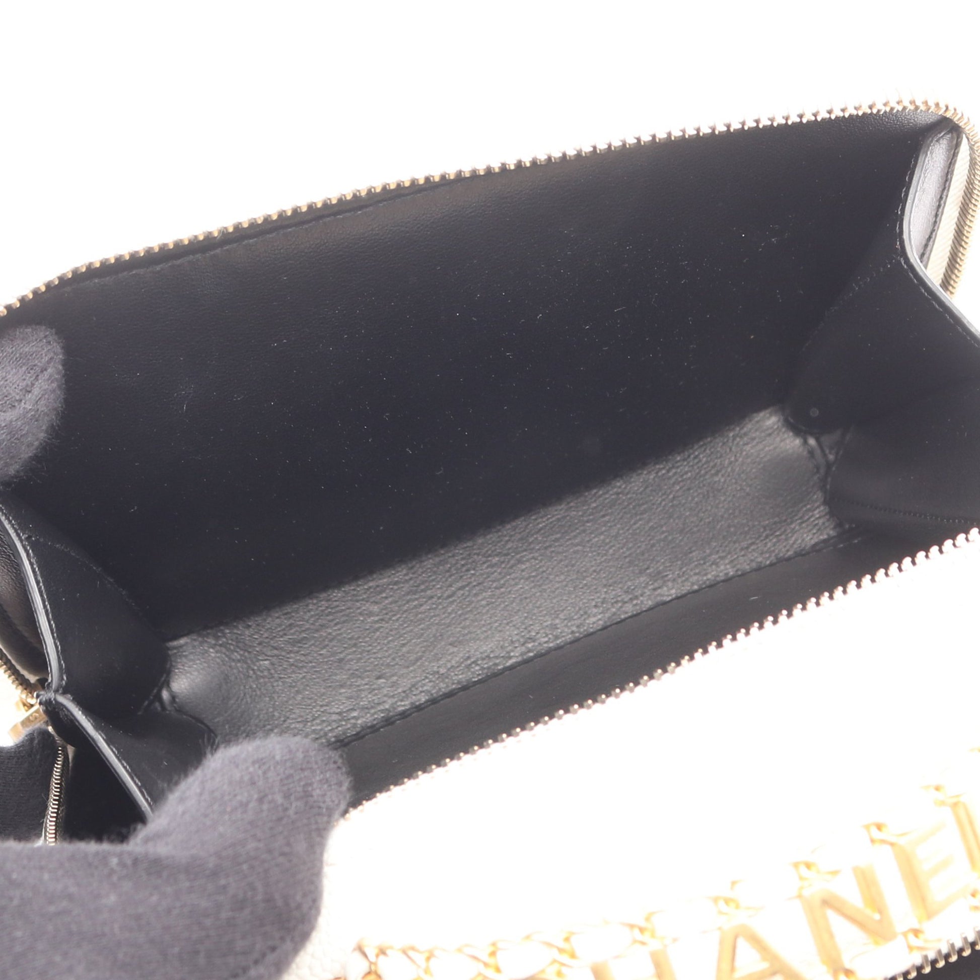 マトラッセ バニティバッグ チェーンショルダーバッグ キャビアスキン ホワイト ゴールド金具 2WAY シャネル バッグ CHANEL