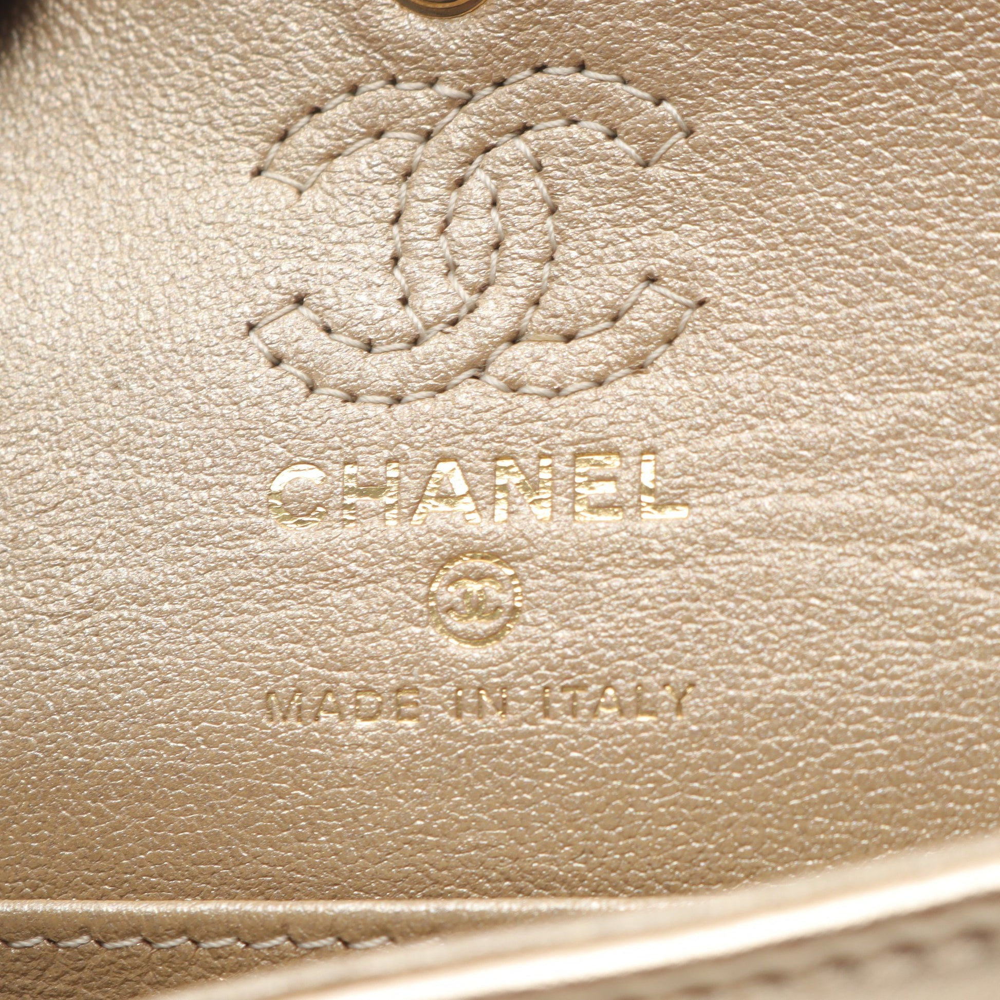 マトラッセ クラシック ミニバッグ バッグチャーム ラムスキン ゴールド ゴールド金具 シャネル 財布・小物 CHANEL