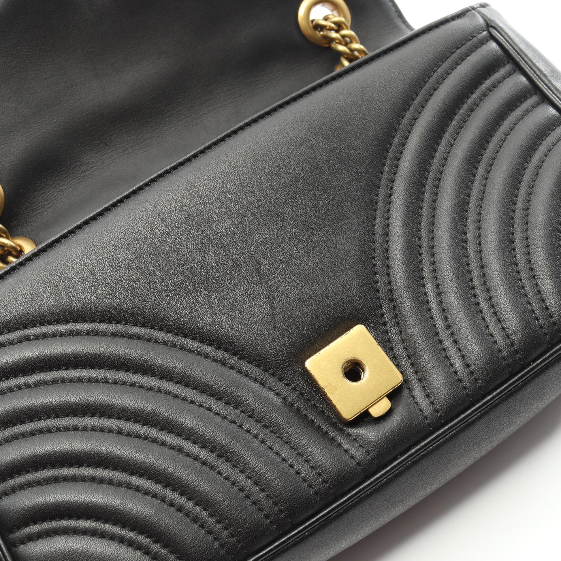 GGマーモント キルティング スモール チェーンショルダーバッグ レザー ブラック グッチ バッグ GUCCI