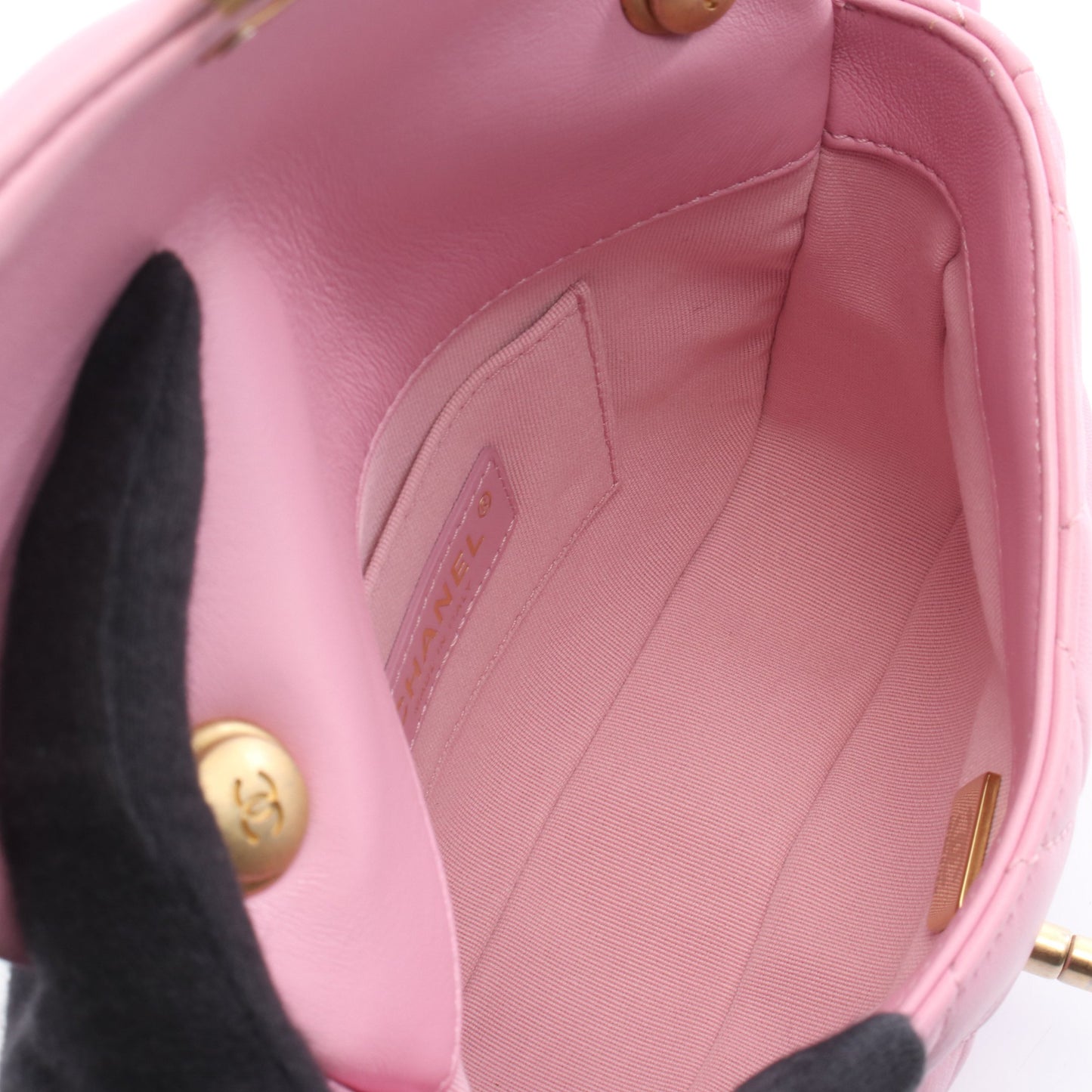 ミニマトラッセ チェーンショルダーバッグ レザー ピンク ゴールド金具 シャネル バッグ CHANEL